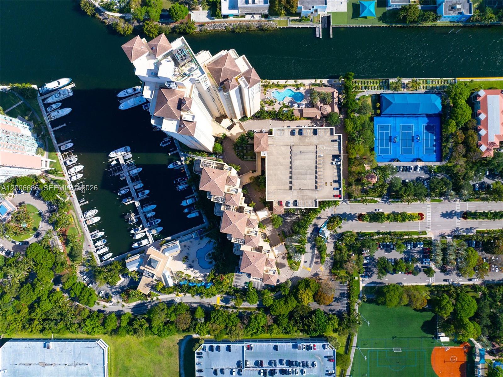 AVENTURA MARINA CONDO NUM - Residential