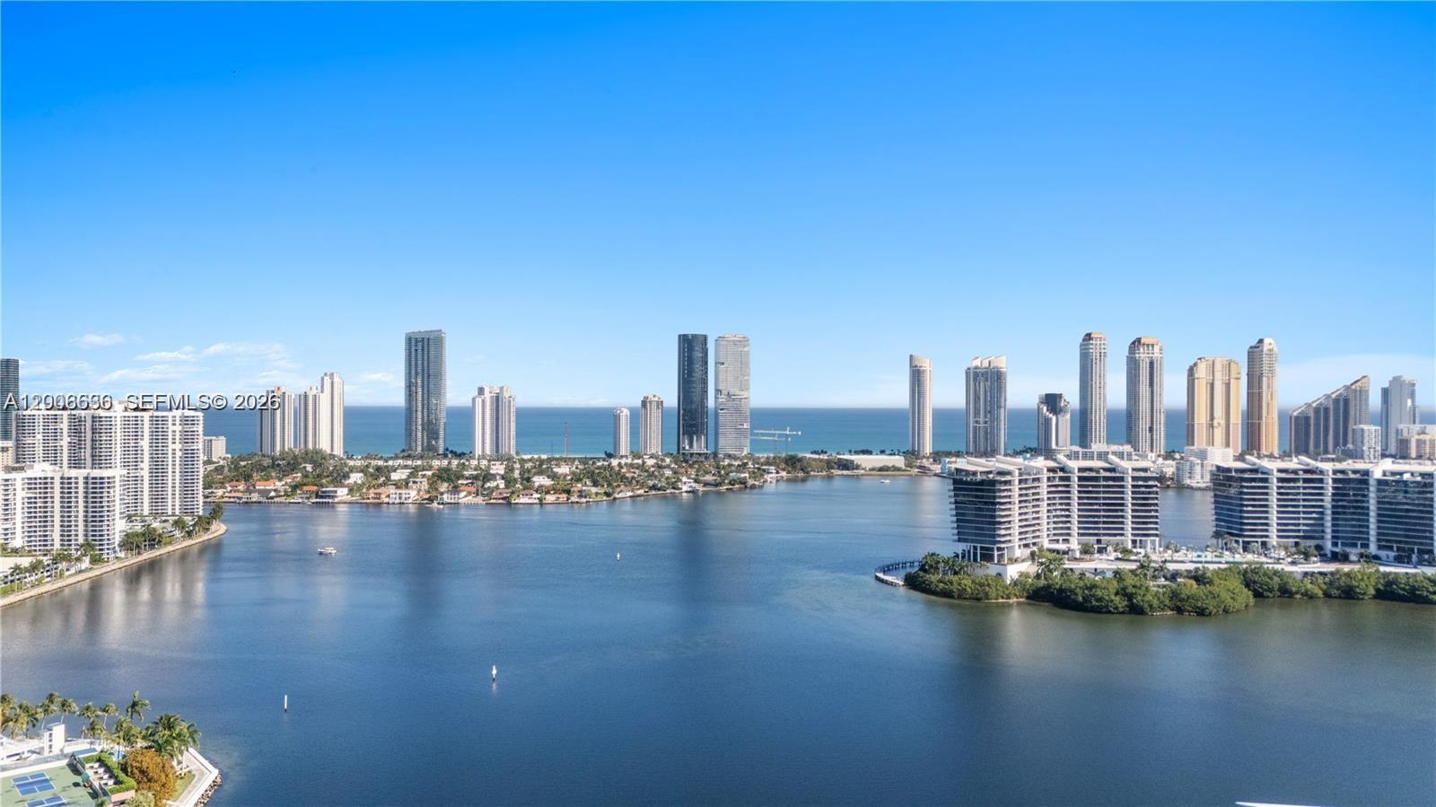 AVENTURA MARINA CONDO NUM - Residential