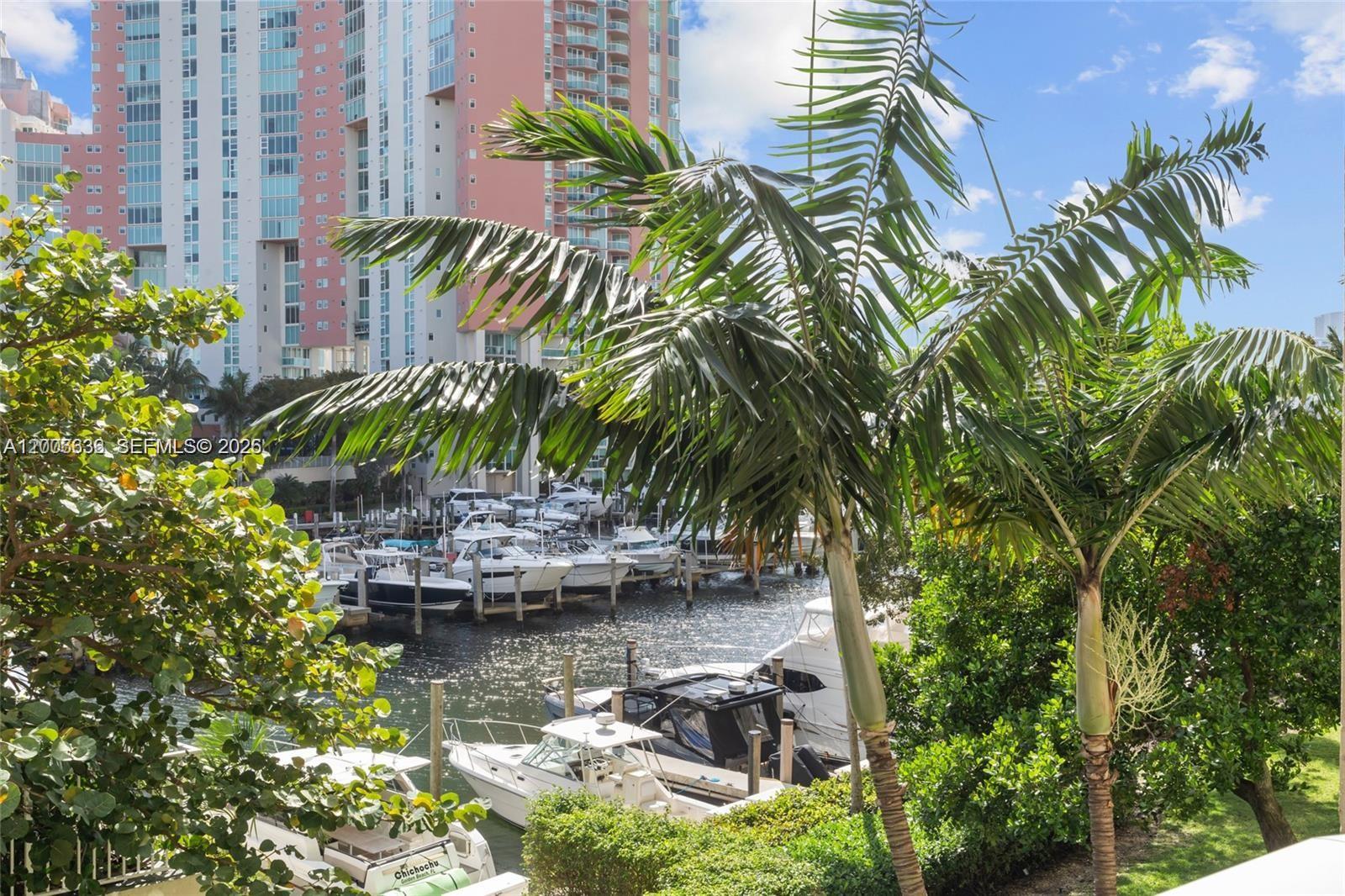 AVENTURA MARINA CONDO NUM - Residential