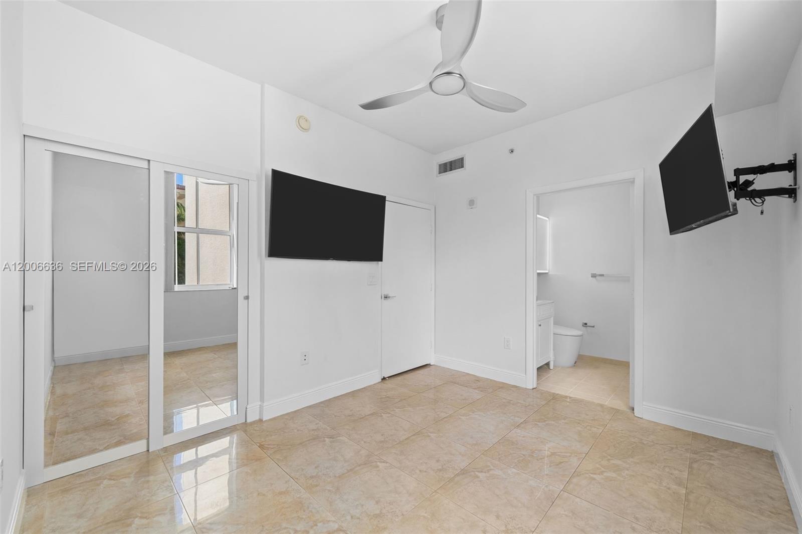 AVENTURA MARINA CONDO NUM - Residential