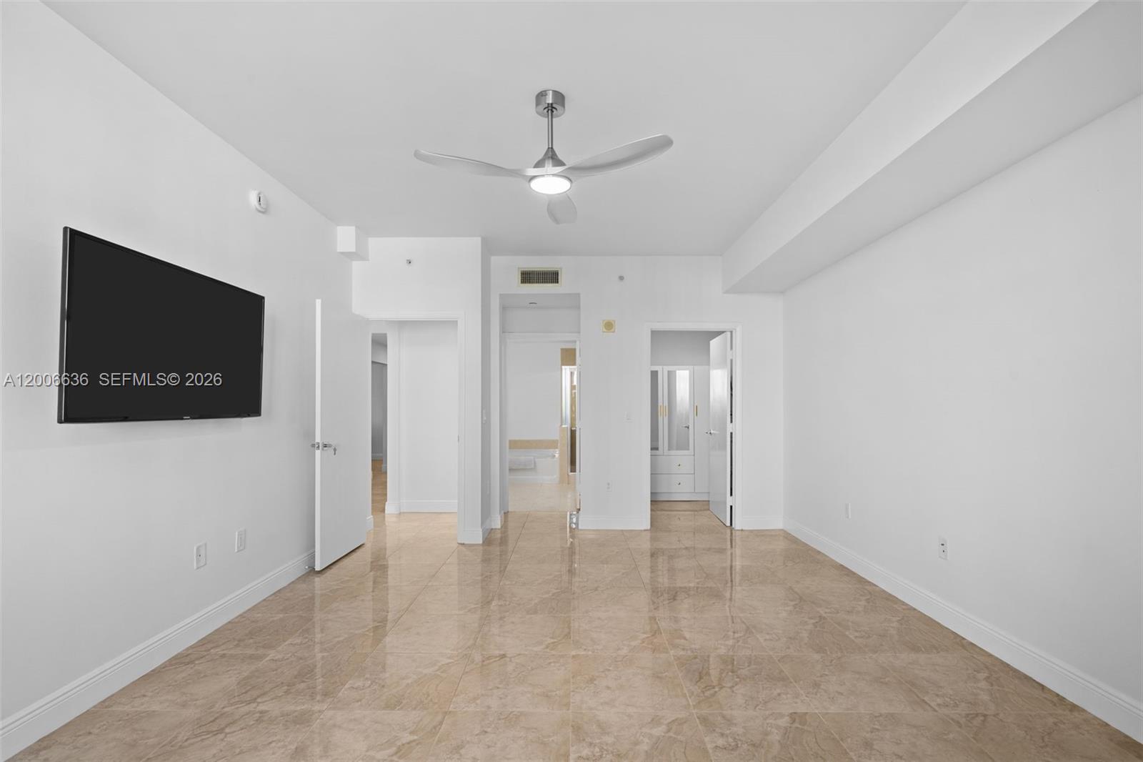 AVENTURA MARINA CONDO NUM - Residential