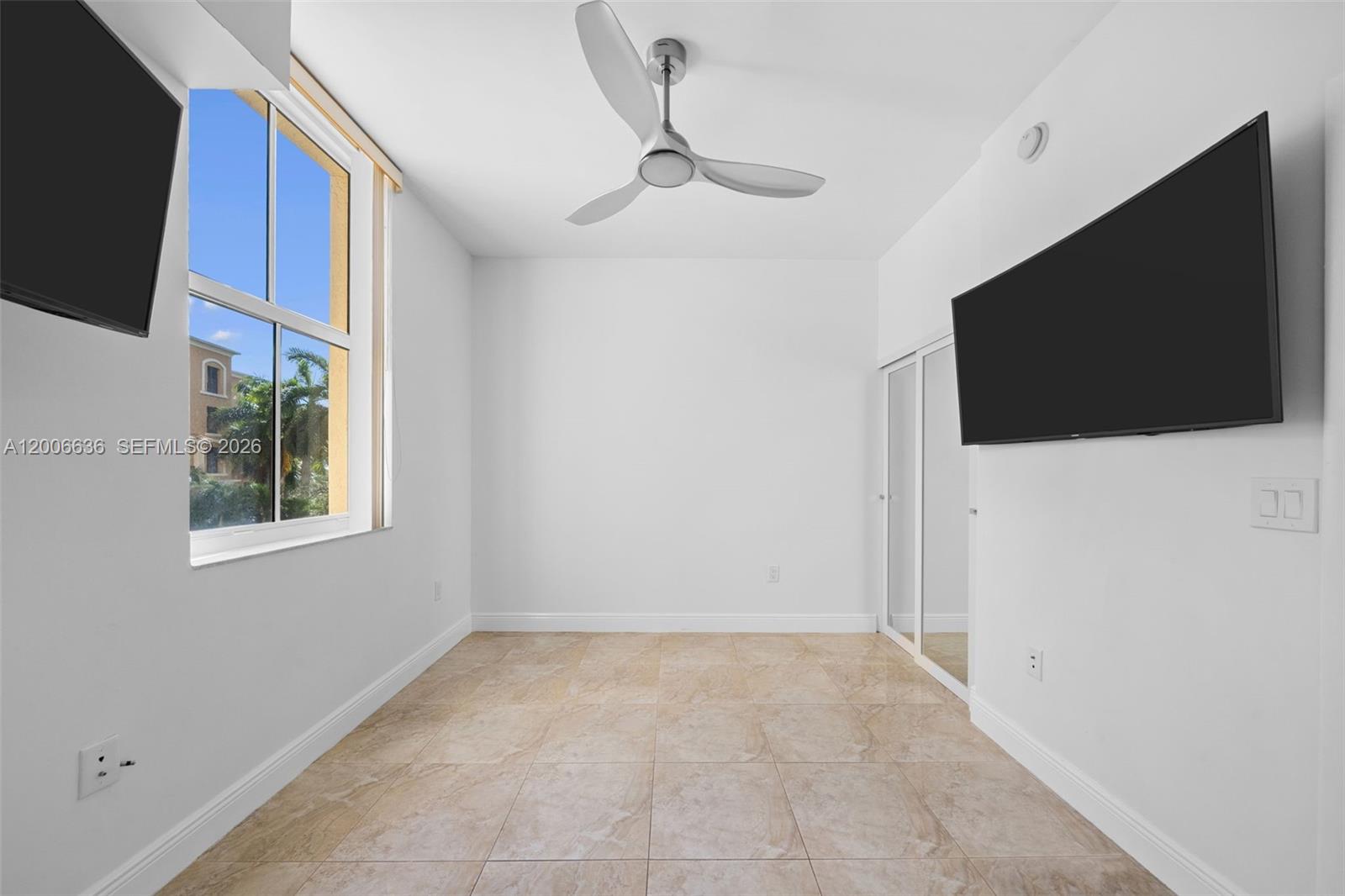 AVENTURA MARINA CONDO NUM - Residential