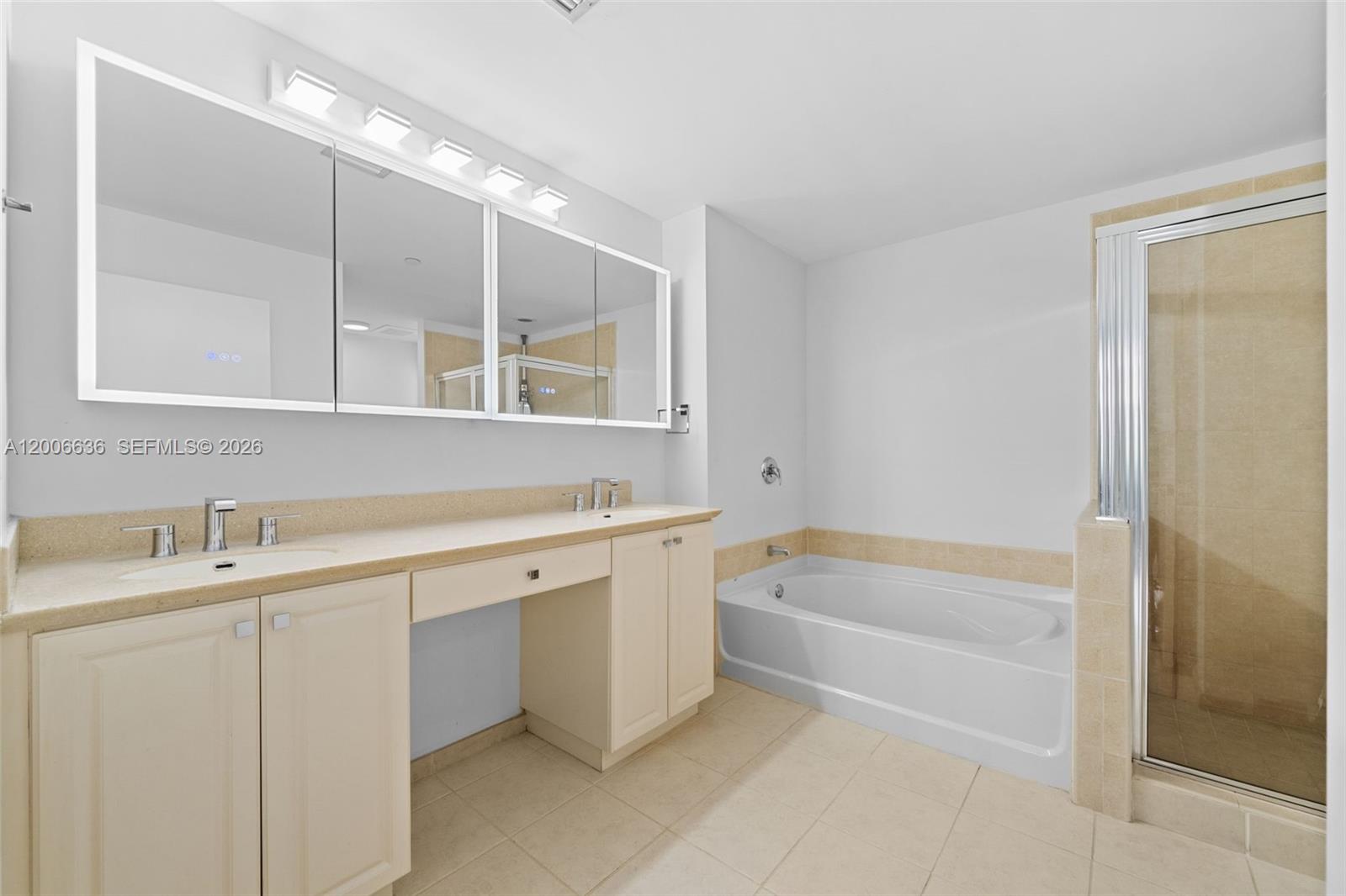 AVENTURA MARINA CONDO NUM - Residential