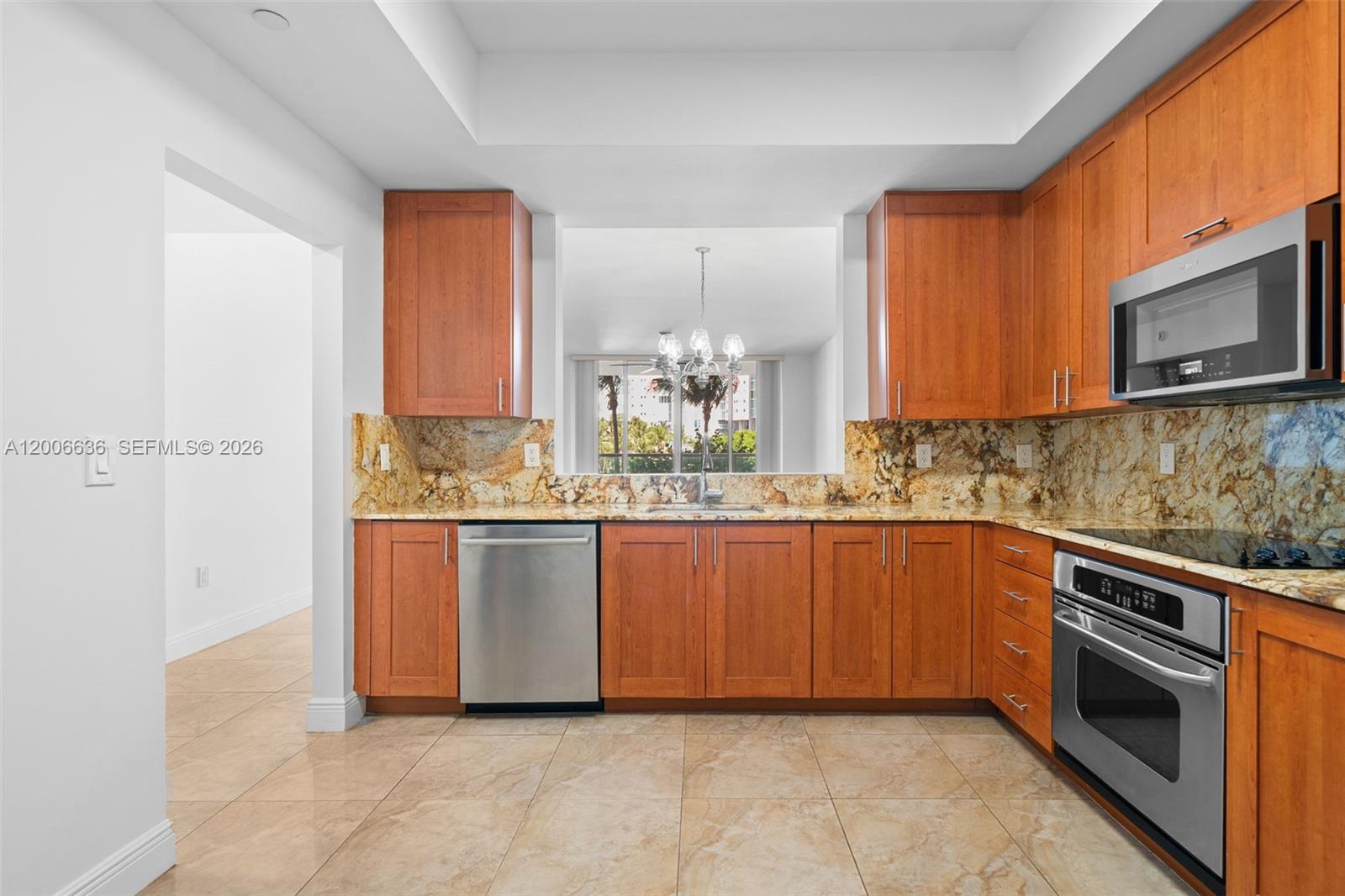 AVENTURA MARINA CONDO NUM - Residential