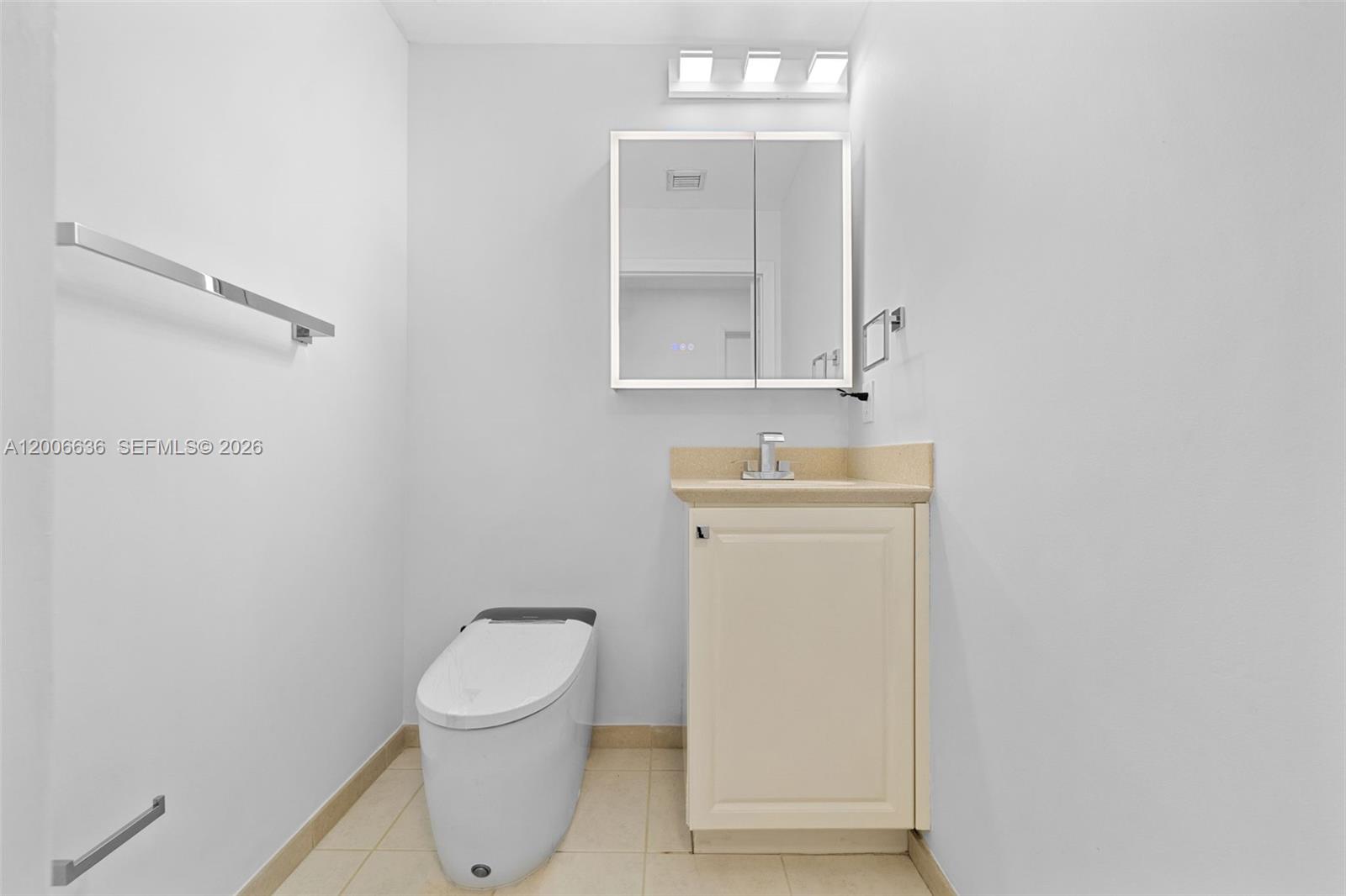 AVENTURA MARINA CONDO NUM - Residential