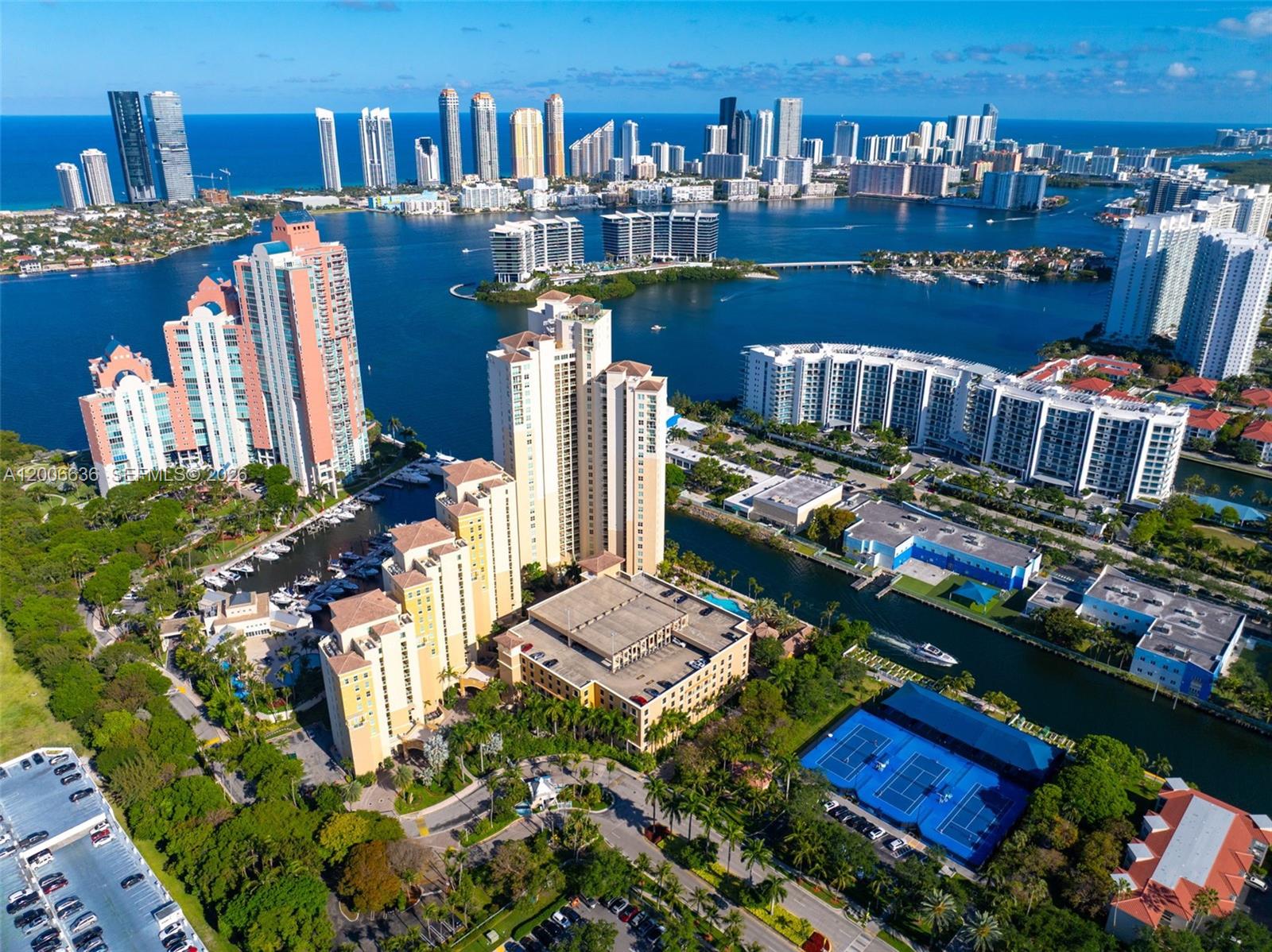 AVENTURA MARINA CONDO NUM - Residential