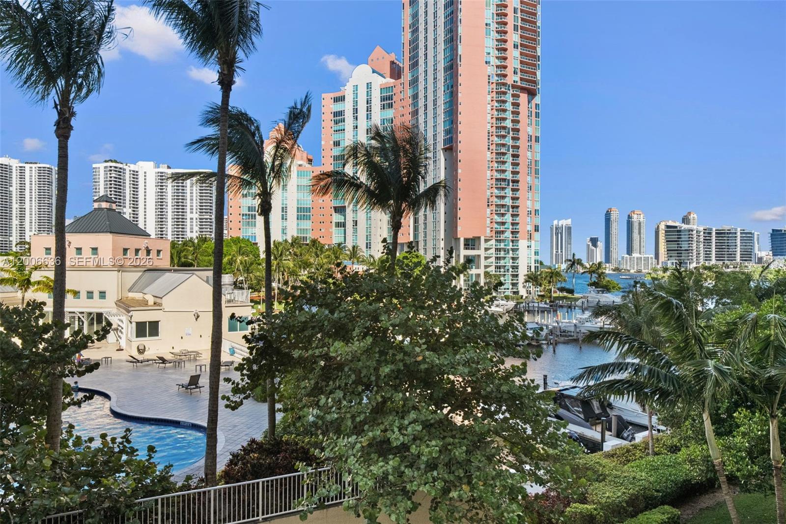 AVENTURA MARINA CONDO NUM - Residential