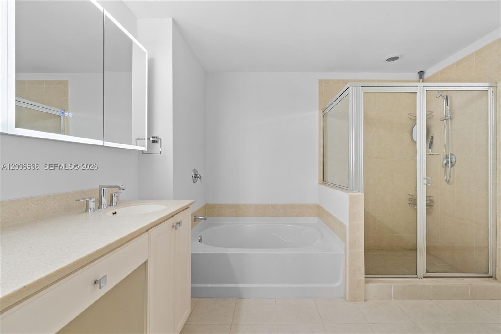 AVENTURA MARINA CONDO NUM - Residential