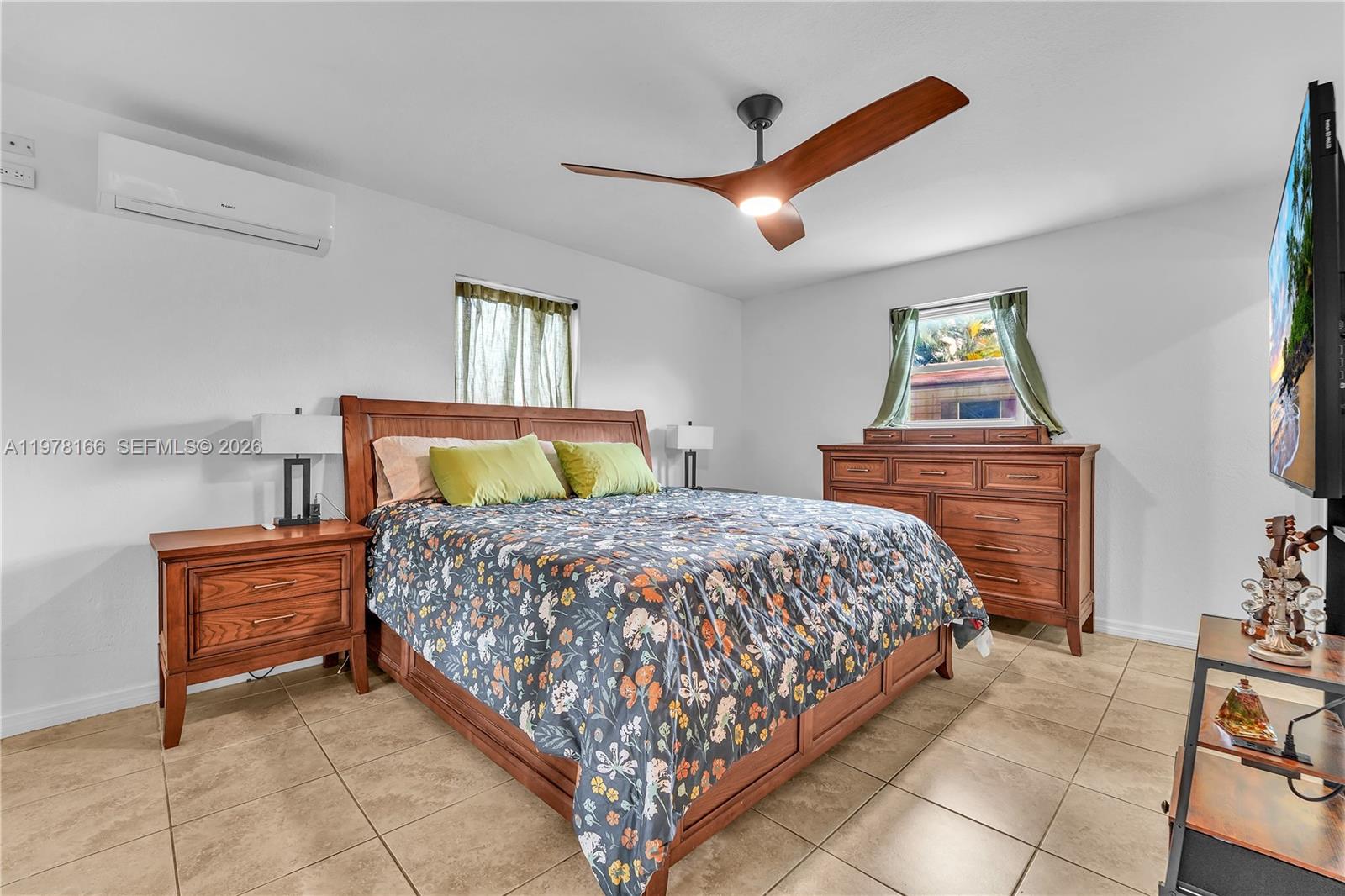 CORAL PARK ESTATES SEC 3 - Residential