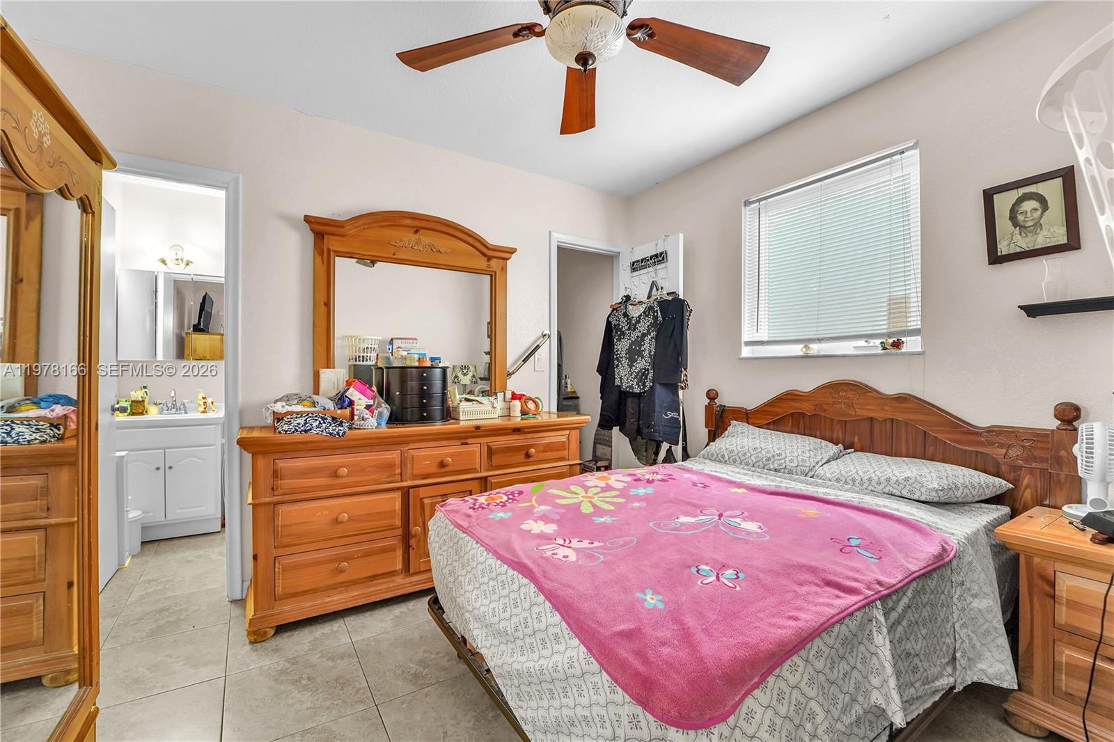 CORAL PARK ESTATES SEC 3 - Residential