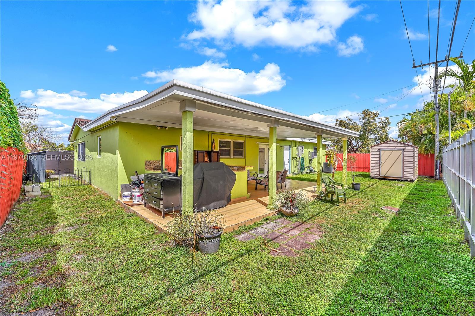 CORAL PARK ESTATES SEC 3 - Residential