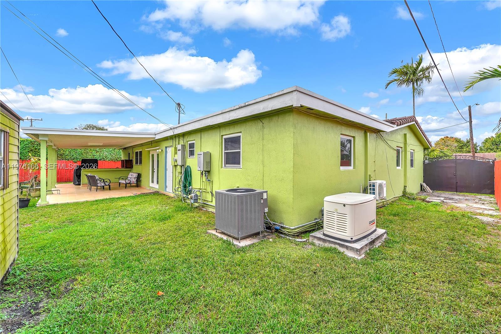 CORAL PARK ESTATES SEC 3 - Residential