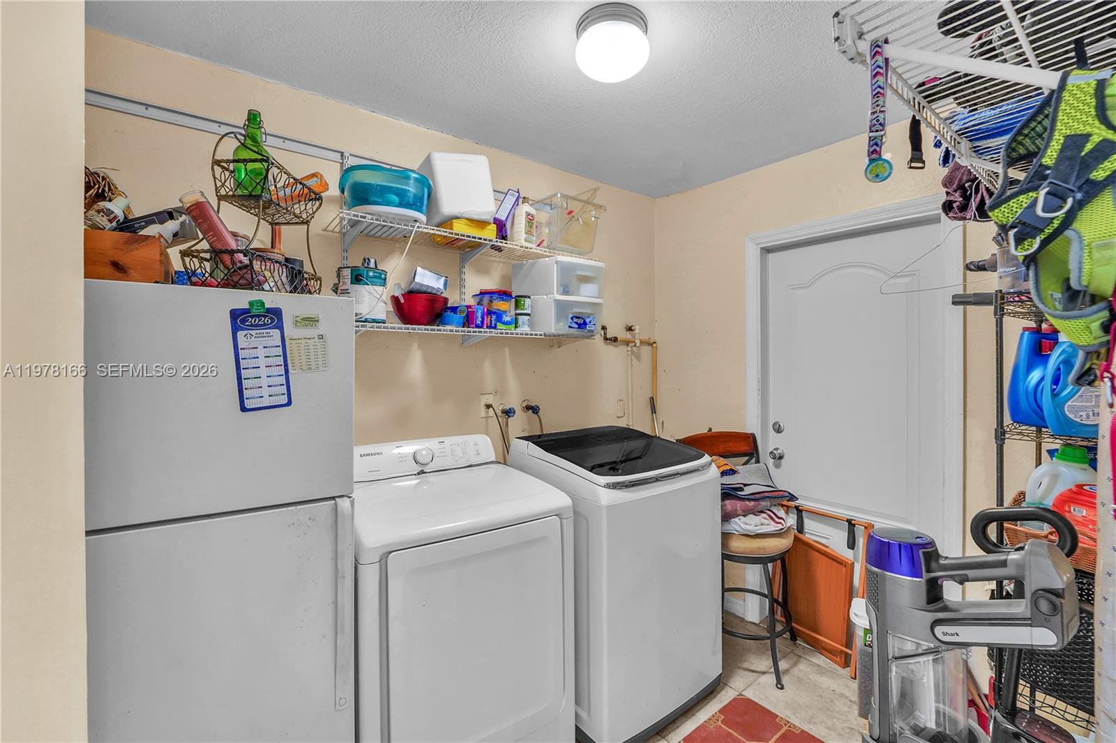 CORAL PARK ESTATES SEC 3 - Residential