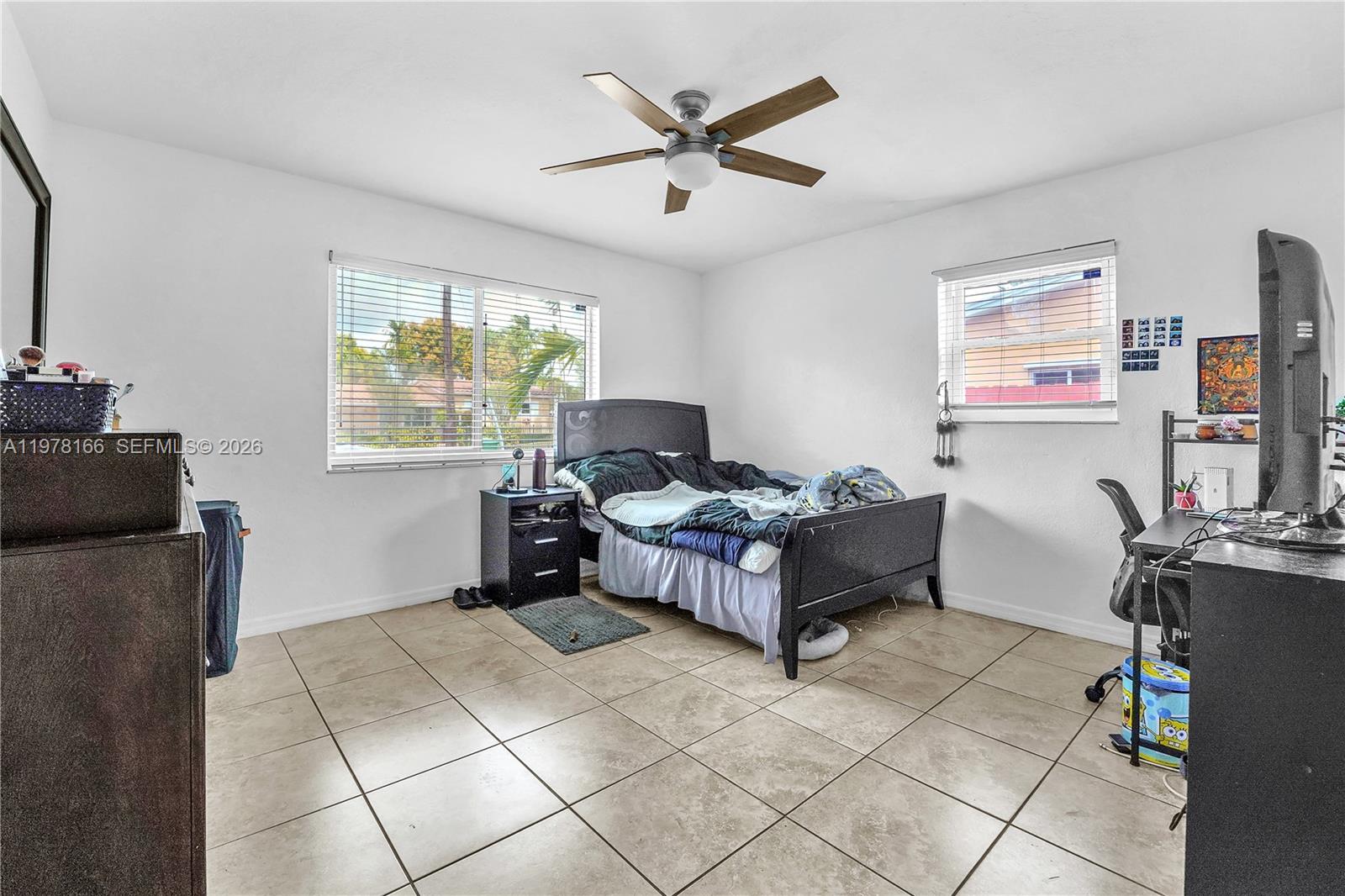 CORAL PARK ESTATES SEC 3 - Residential