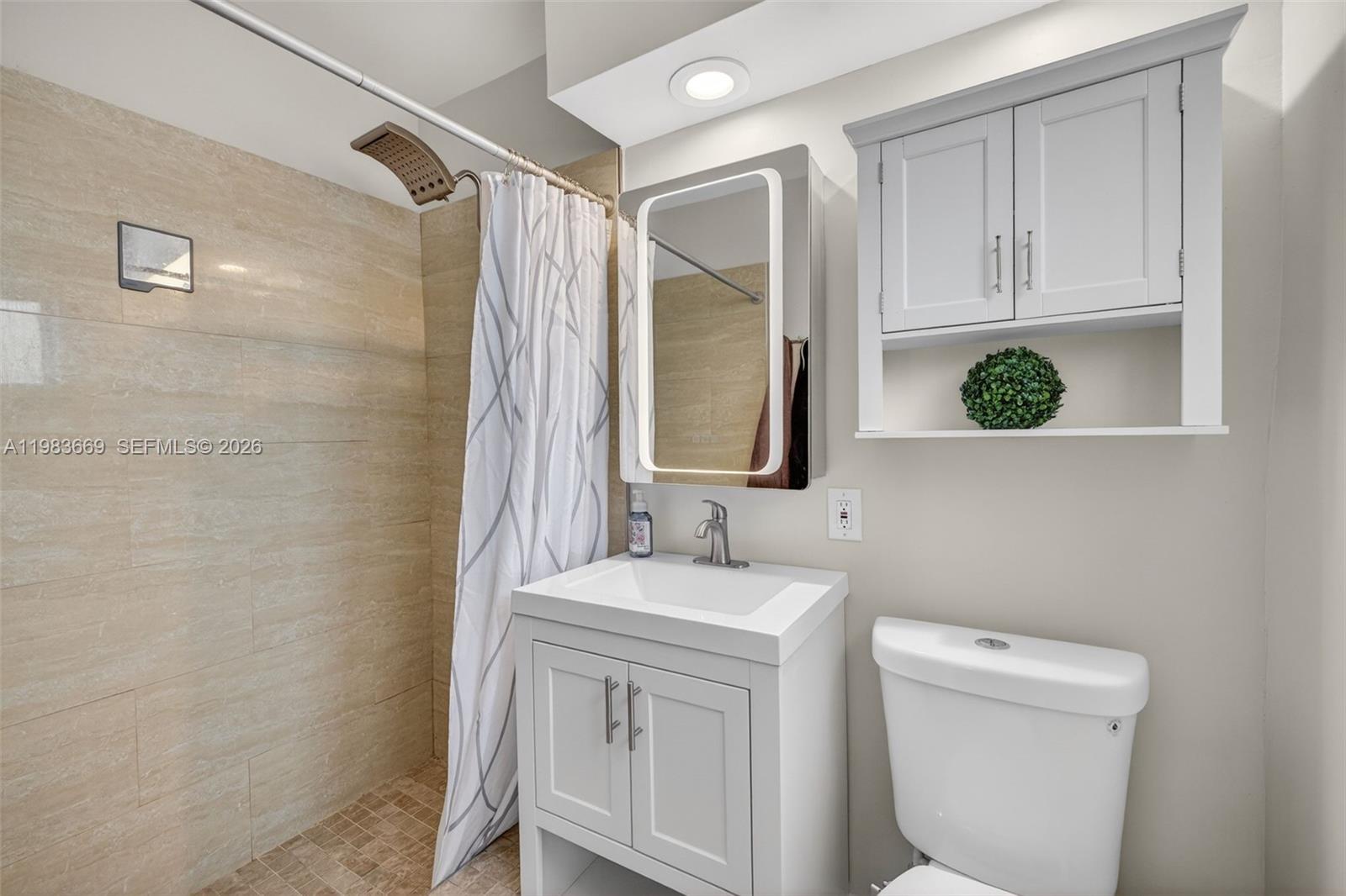 TWIN LAKES RESUB OF BLKS - Residential