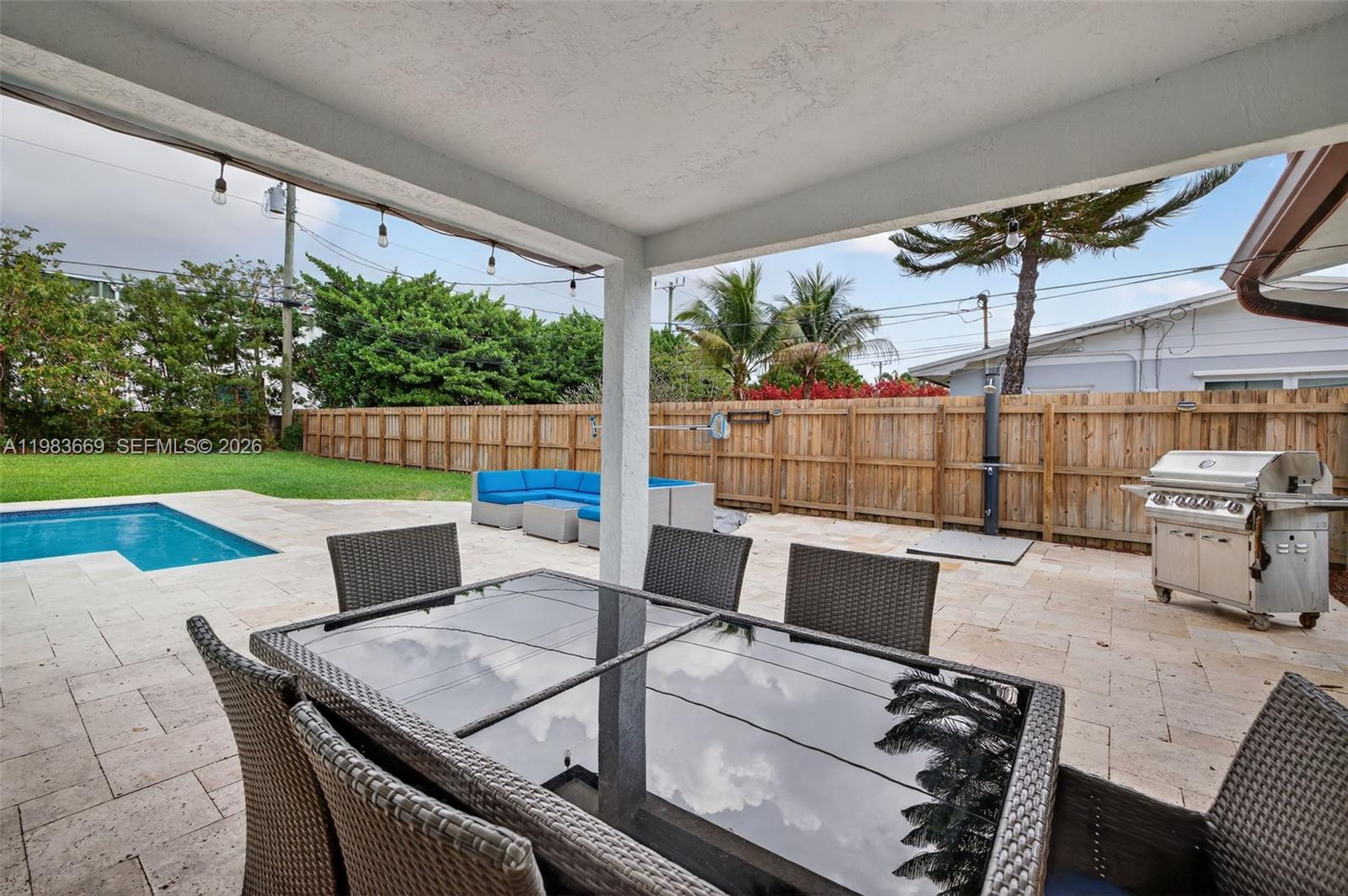 TWIN LAKES RESUB OF BLKS - Residential