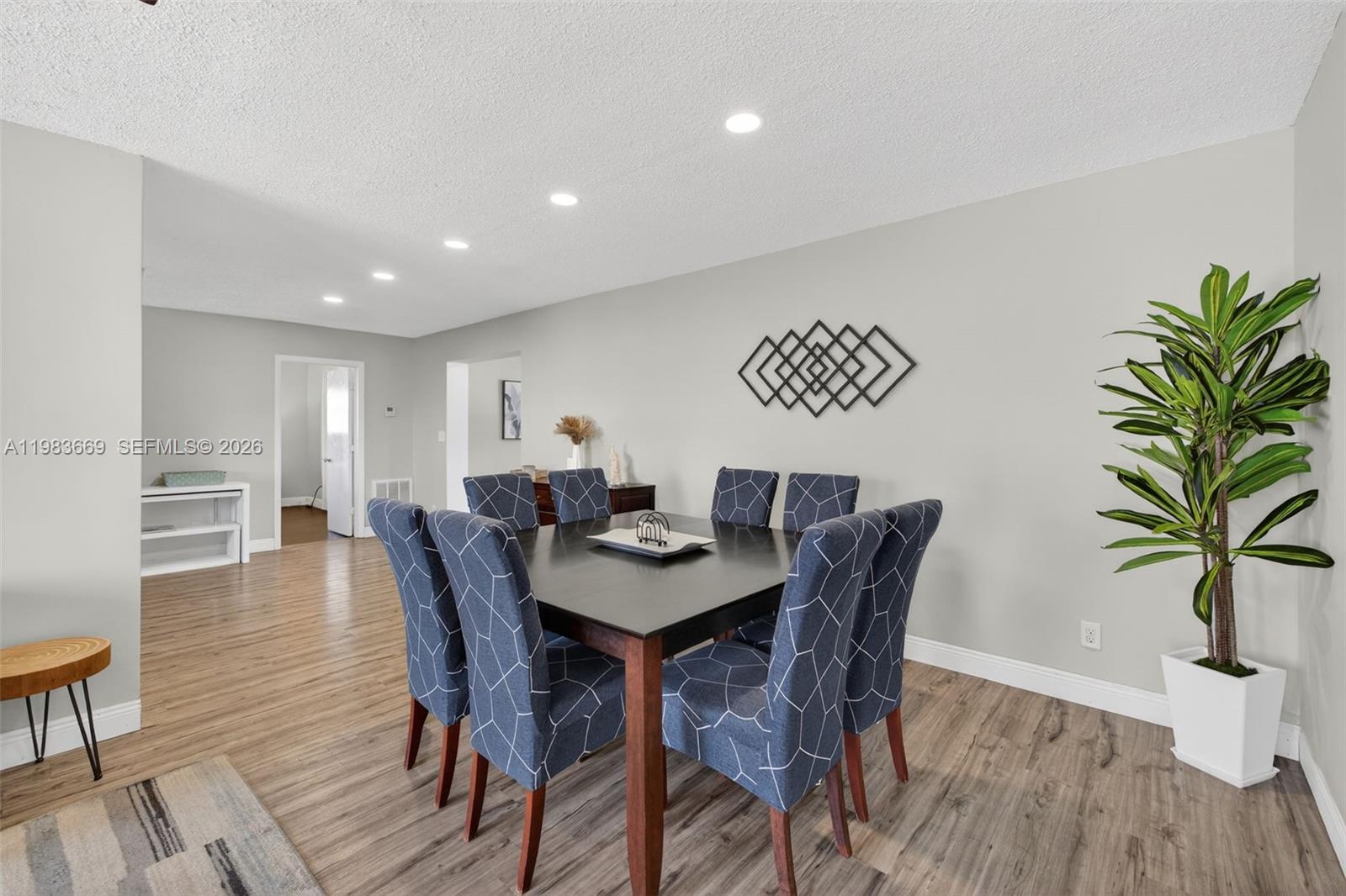 TWIN LAKES RESUB OF BLKS - Residential