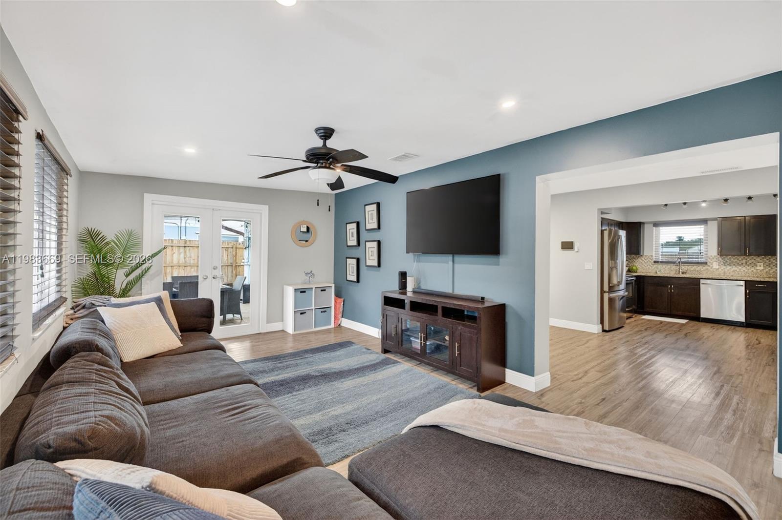 TWIN LAKES RESUB OF BLKS - Residential