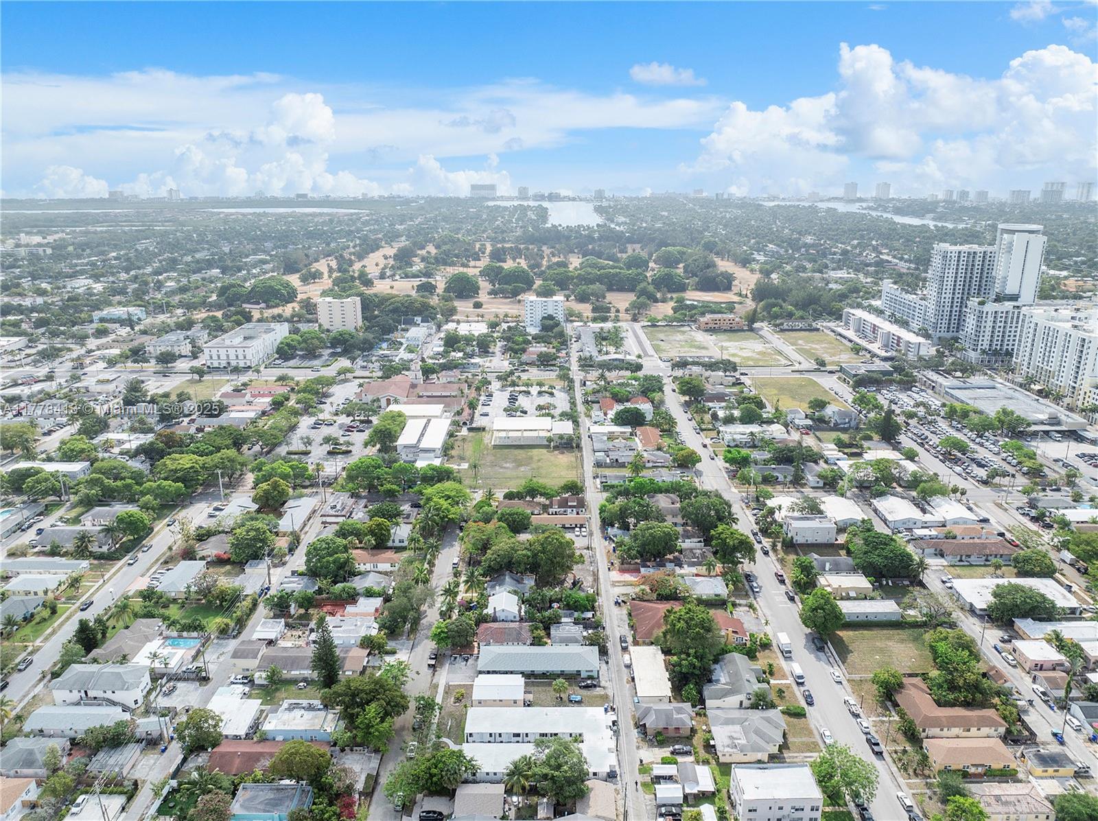 HOLLYWOOD - Residential Lease