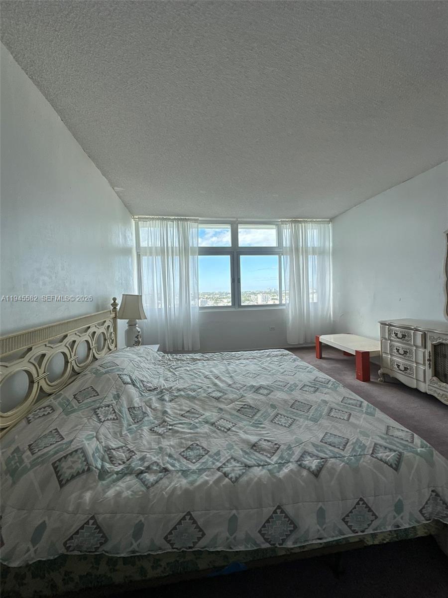 BURLEIGH HOUSE CONDO - Residential