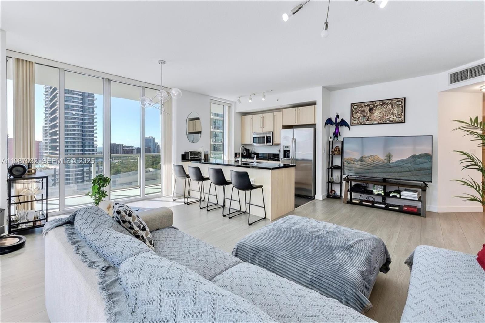 1111 SW 1st Ave 2319-N