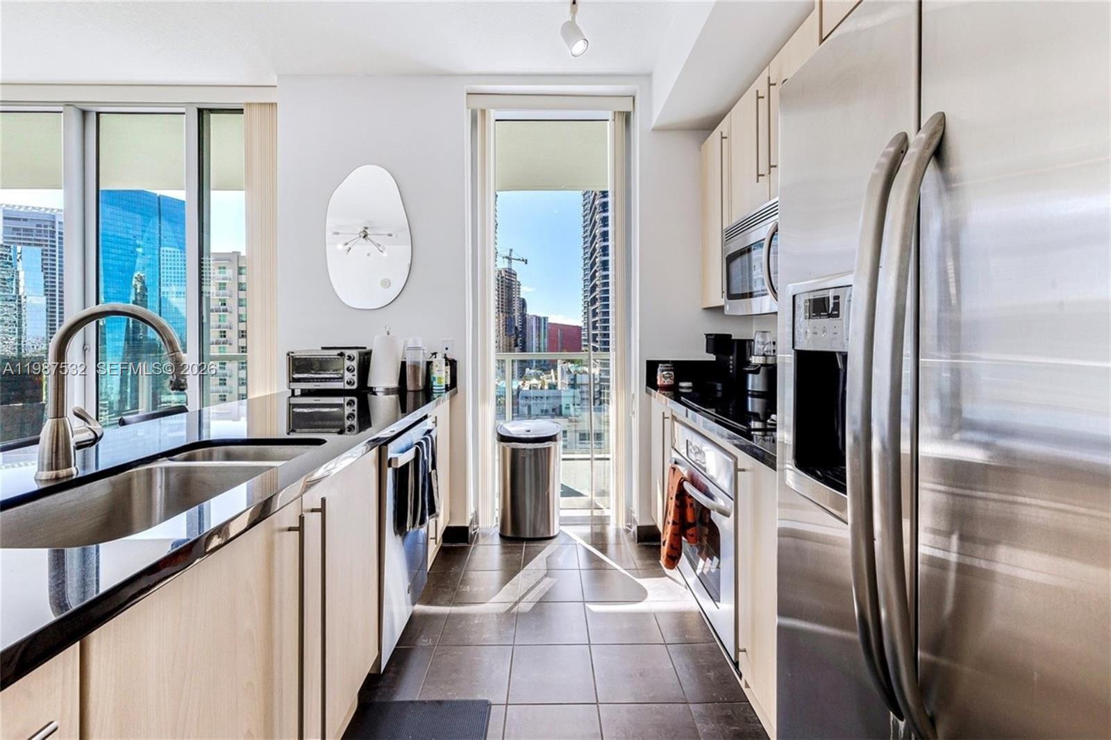 1111 SW 1st Ave 2319-N