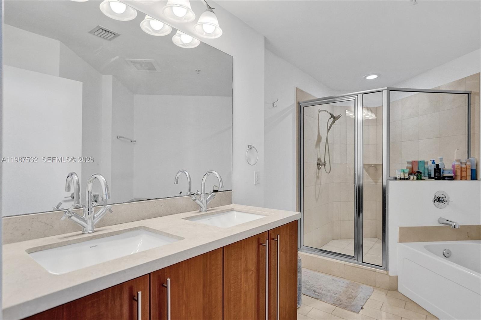 THE AXIS ON BRICKELL II C - Residential Lease