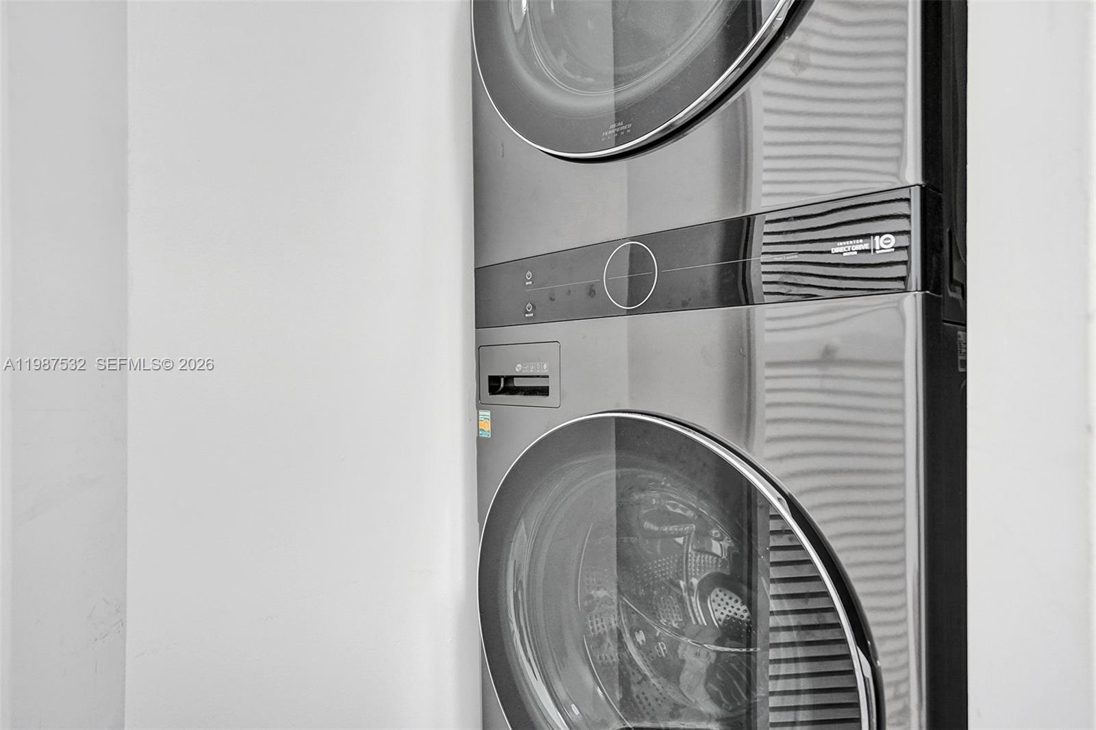 THE AXIS ON BRICKELL II C - Residential Lease