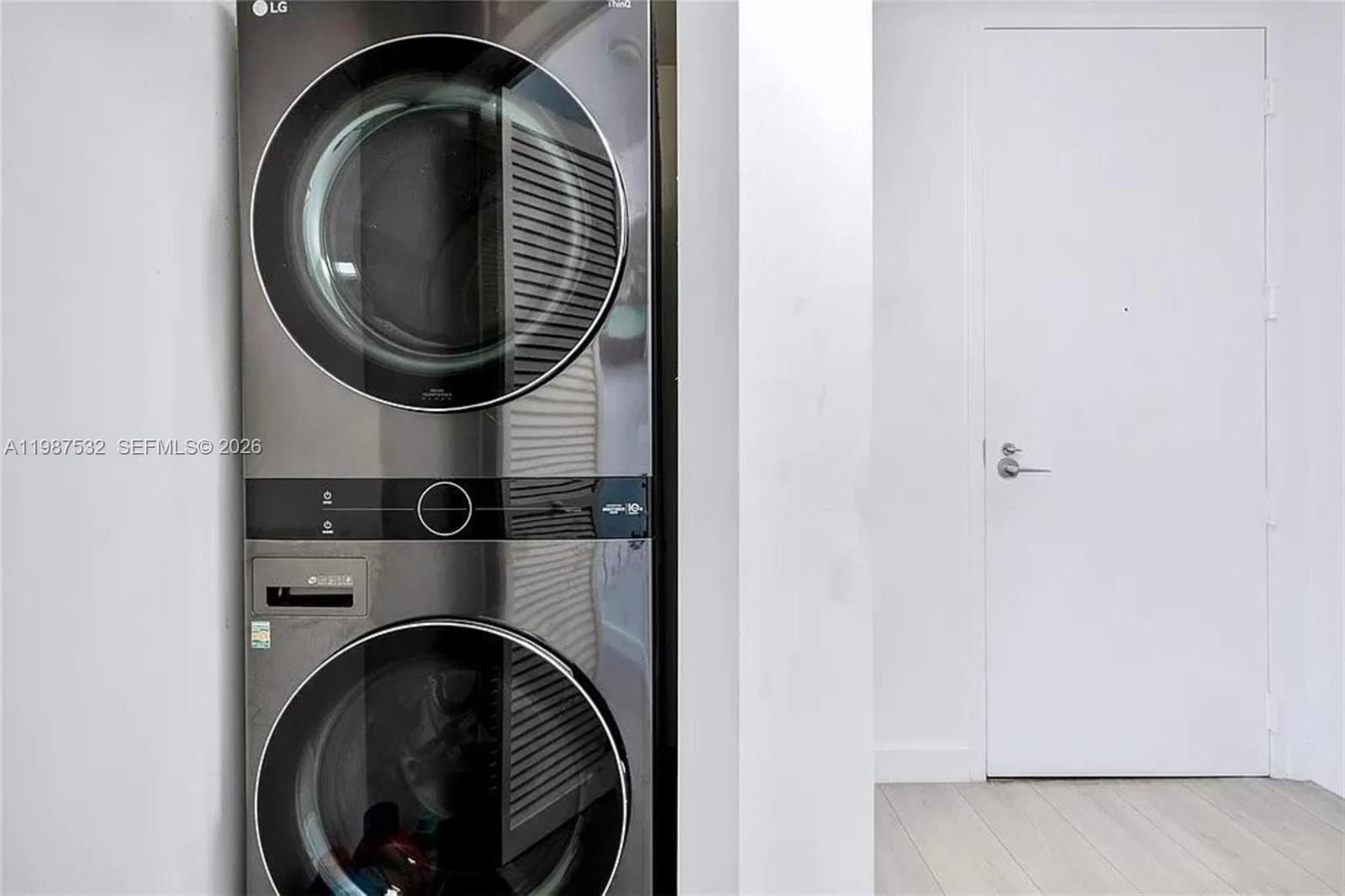 THE AXIS ON BRICKELL II C - Residential Lease