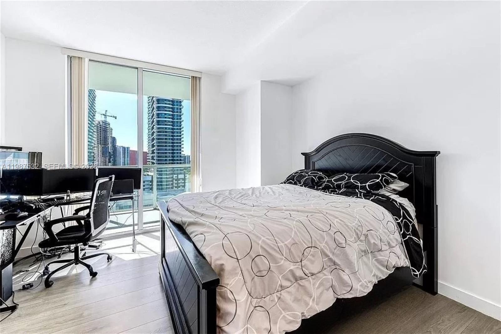 THE AXIS ON BRICKELL II C - Residential Lease