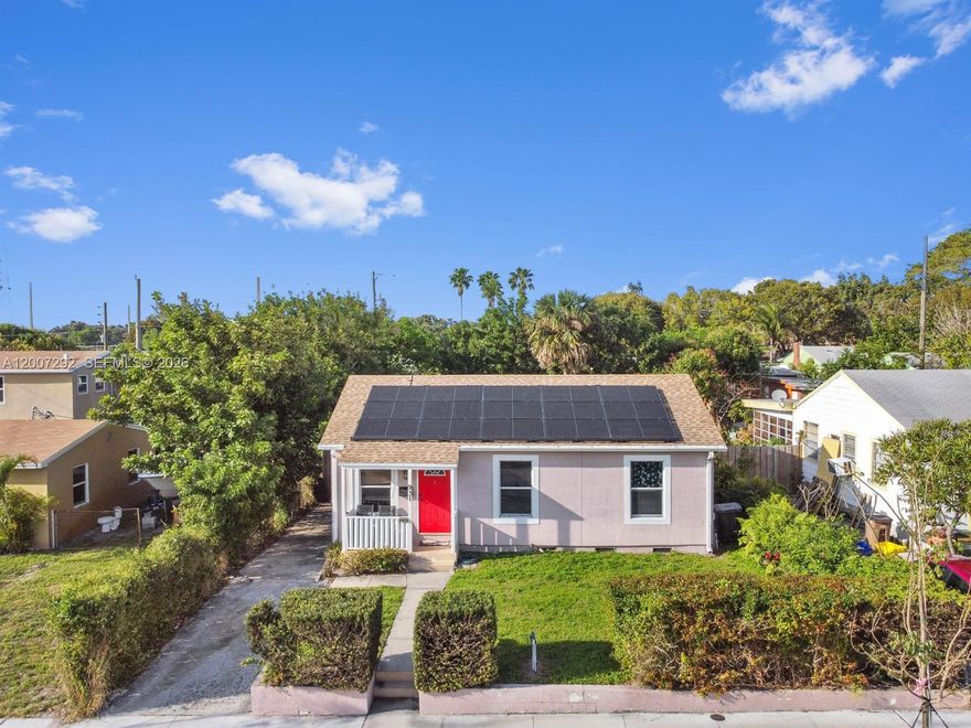 Welcome to your charming new home in the Historic Northwood District! This inviting 3-bedroom, 1-bath residence at 931 is perfect for both relaxing and entertaining. Enjoy peace of mind with impact windows, plus a fully fenced backyard featuring a storage shed and plenty of room for your boat.
Step inside to a bright, spacious living room filled with natural light. The formal dining area offers incredible versatility—ideal for family gatherings, a game room, or even a second living space.
Stay cool year-round with a newer A/C and water heater (2022), enhanced by energy-efficient ZNShine solar panels to help keep utility costs low.
Located just minutes from the quaint shops and dining of Northwood Village, and less than 10 minutes to the vibrant nightlife of Clematis Street and downtown West Palm Beach, this home offers the perfect blend of charm, convenience, and lifestyle.