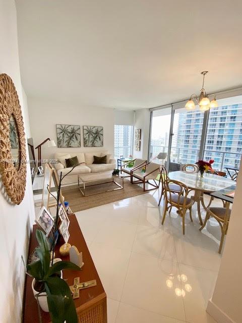 1050 Brickell Ave 1614