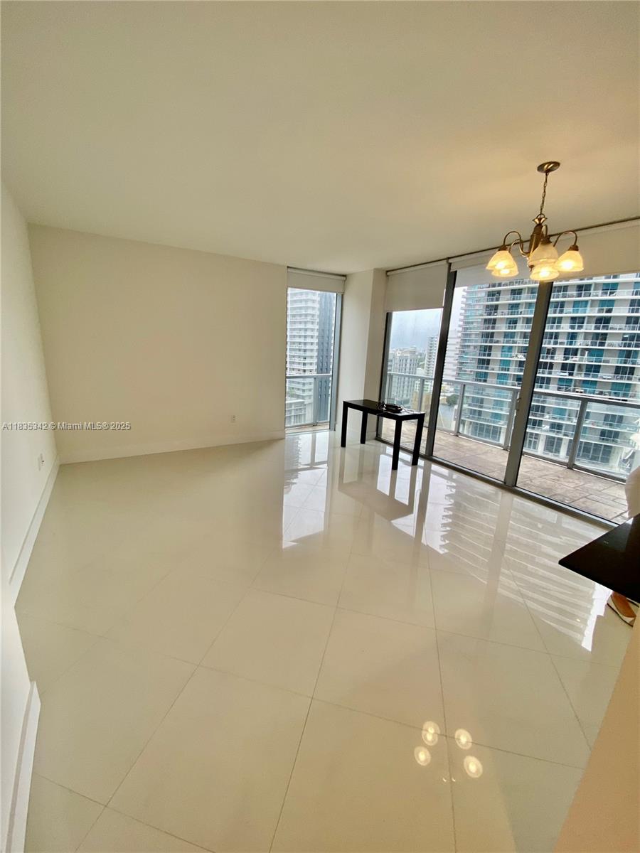 1050 Brickell Ave 1614