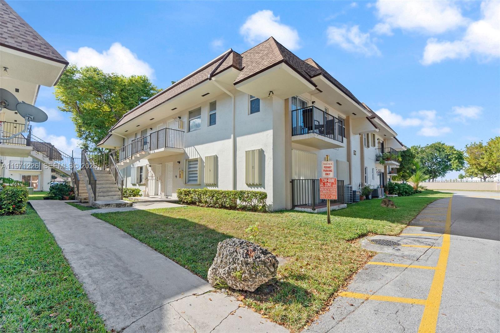 GREENTREE CONDO II - Residential