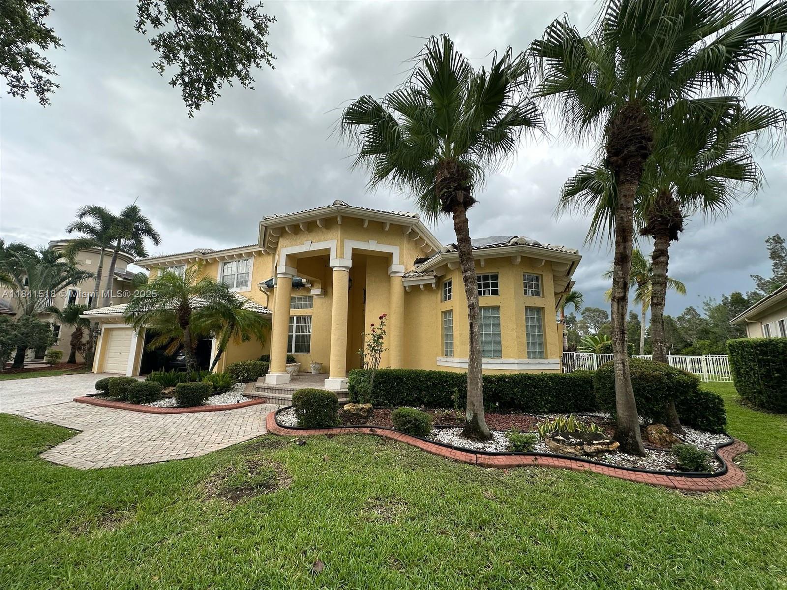 Oversized 2 story single family home in the heart of pembroke pines! Property features pool, garage, water front and more! Please see broker remarks very important.