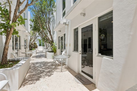 Tiny photo for 204 Washington Ave #13, Miami Beach, FL 33139 (MLS # A12044801)