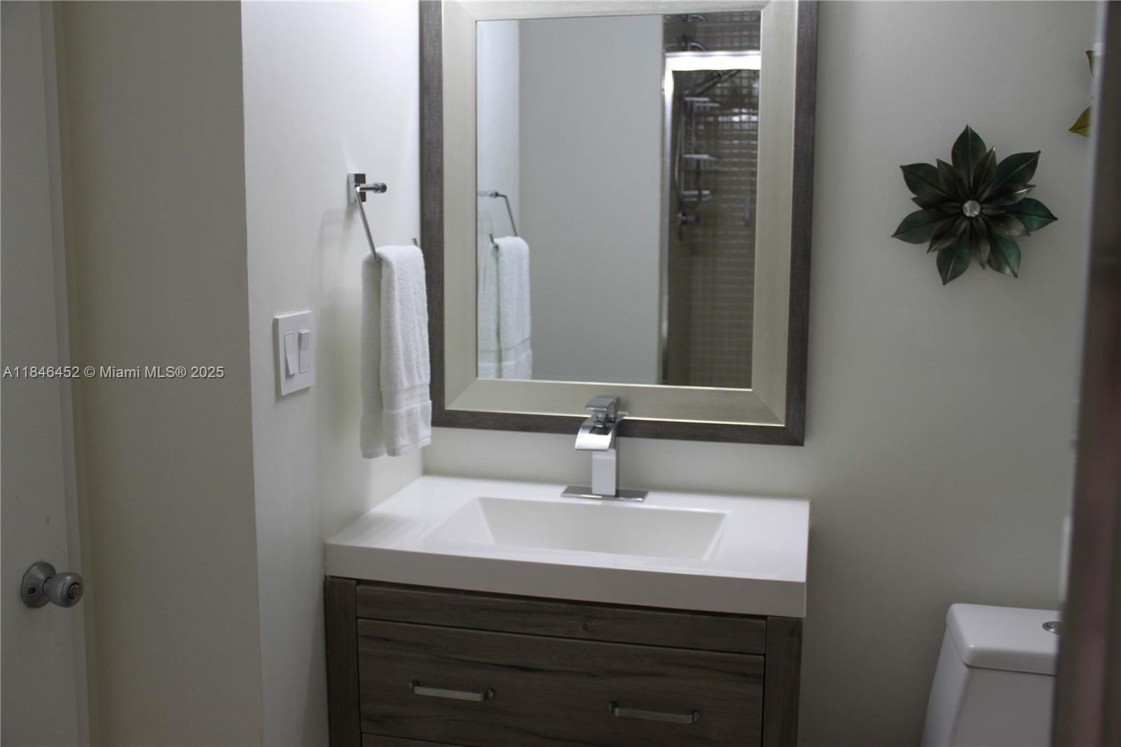 WATERVIEW CONDO - Residential