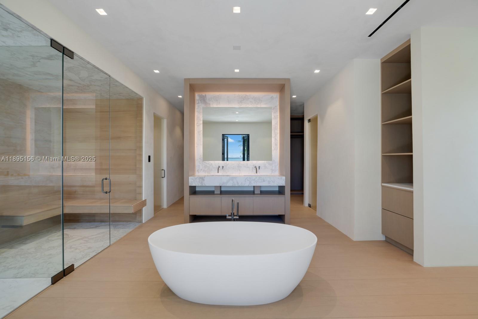 LA GORCE GOLF SUB - Residential