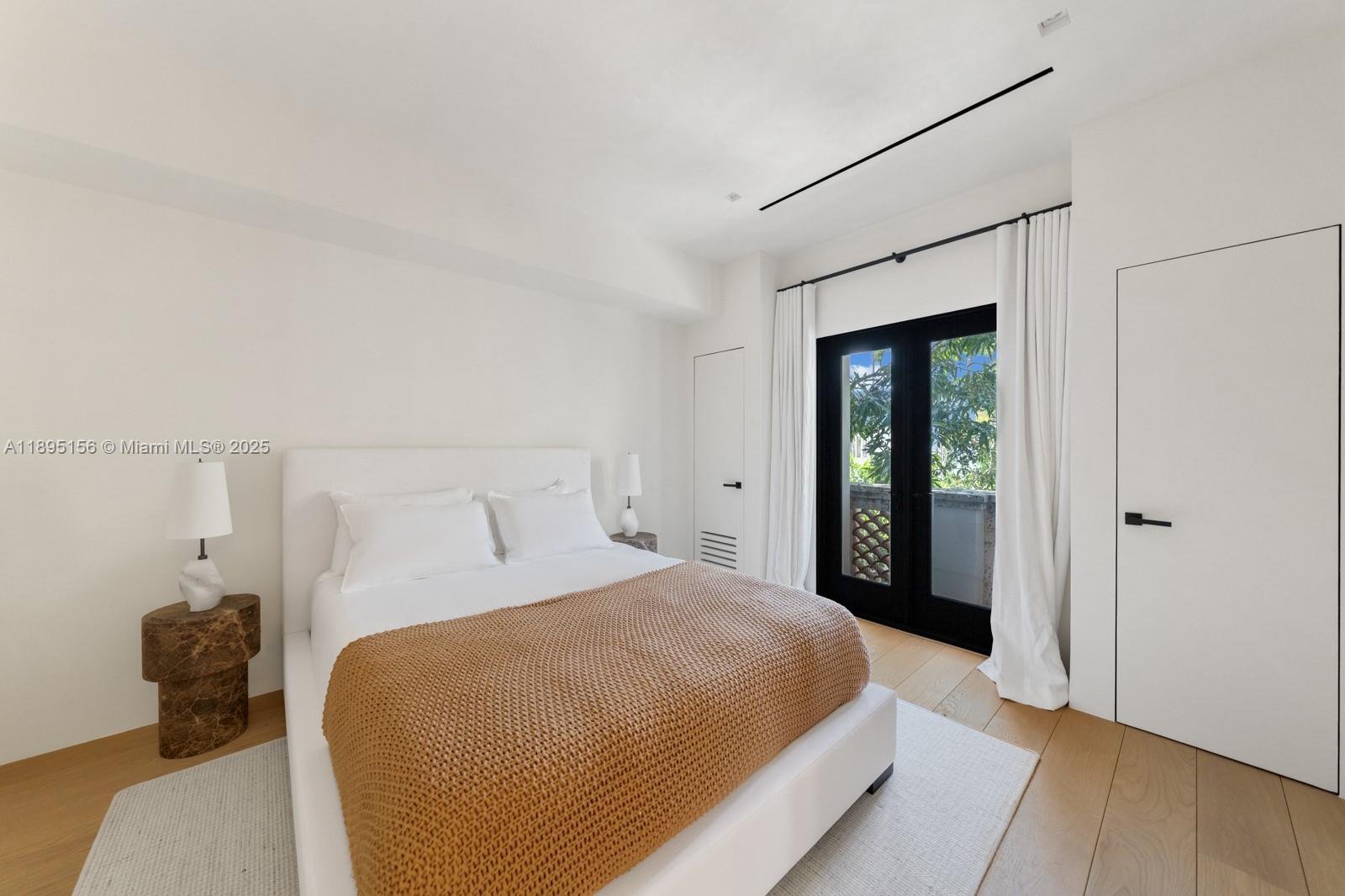 LA GORCE GOLF SUB - Residential