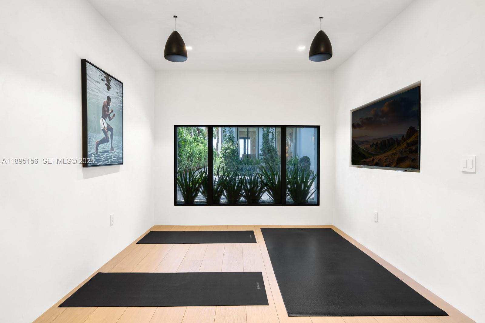 LA GORCE GOLF SUB - Residential