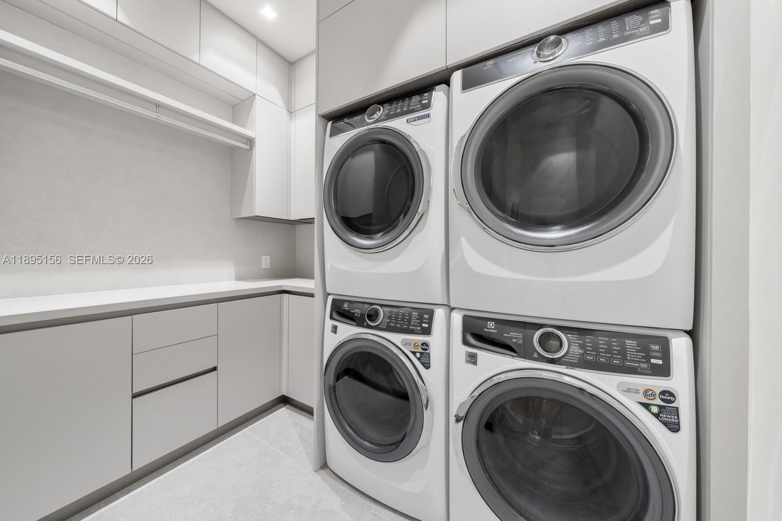 LA GORCE GOLF SUB - Residential