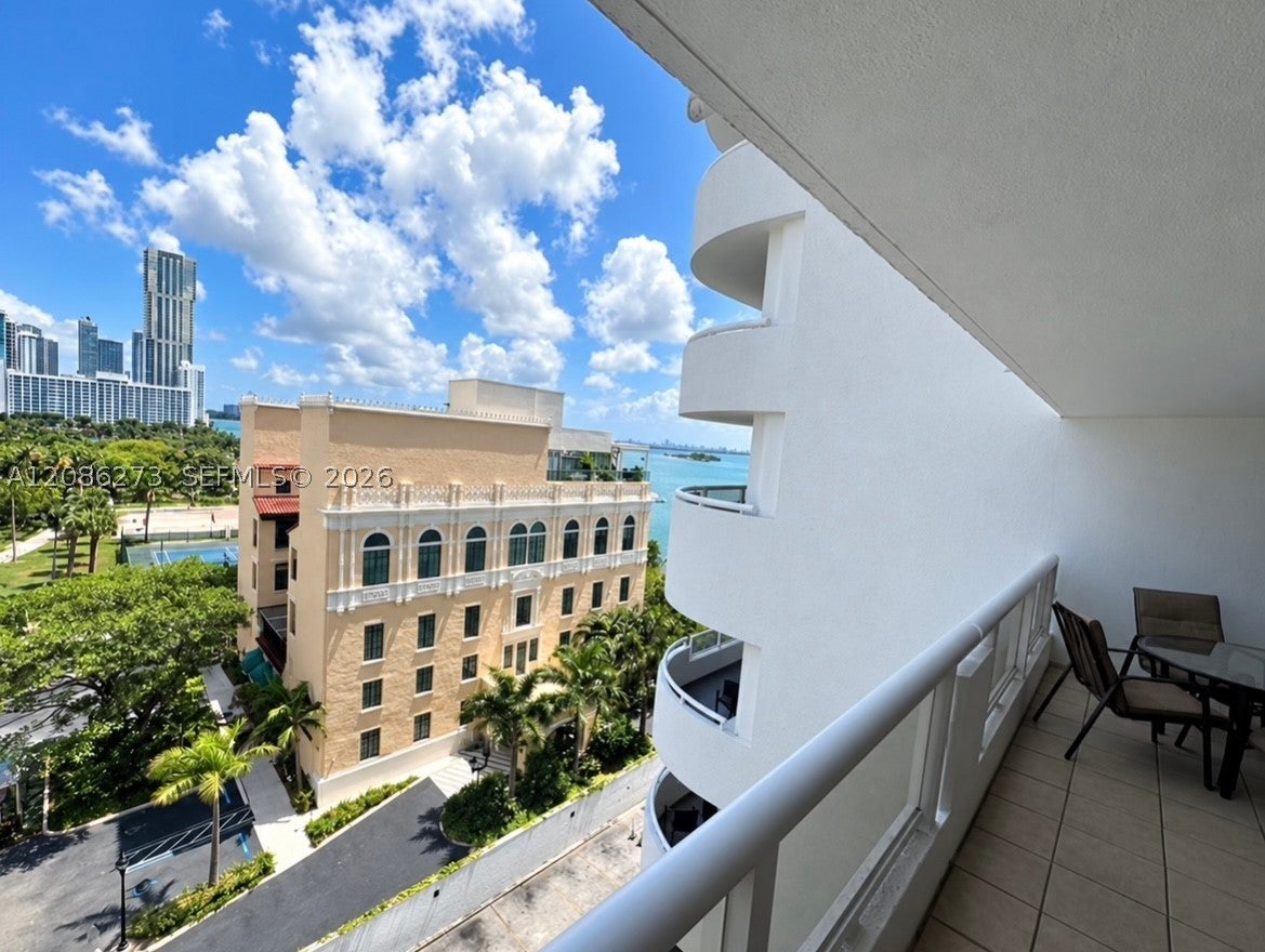 1717 N Bayshore Dr A-1038