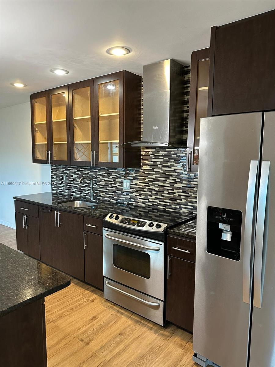BELLCAMP MANOR - Residential Lease