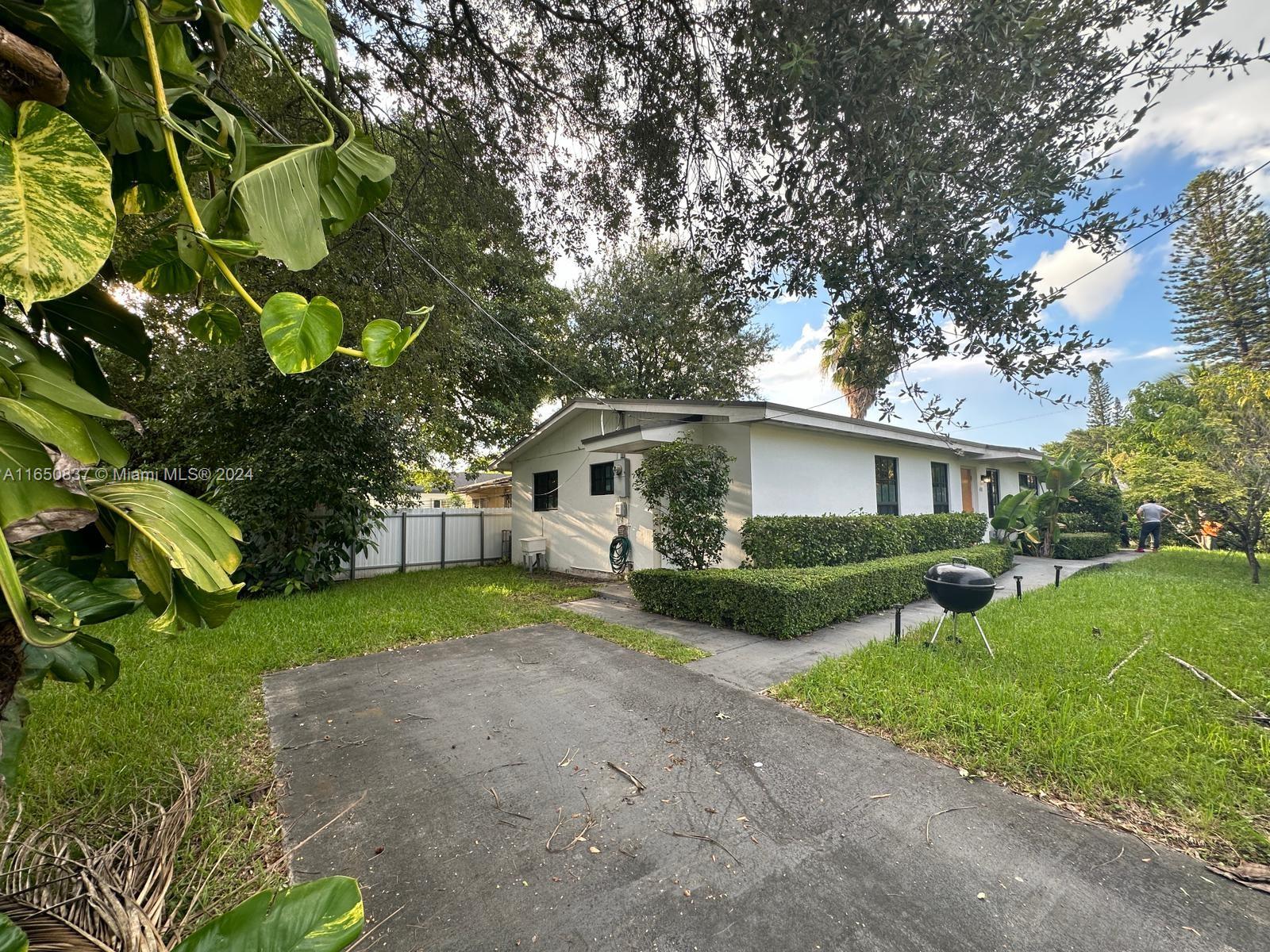 BELLCAMP MANOR - Residential Lease
