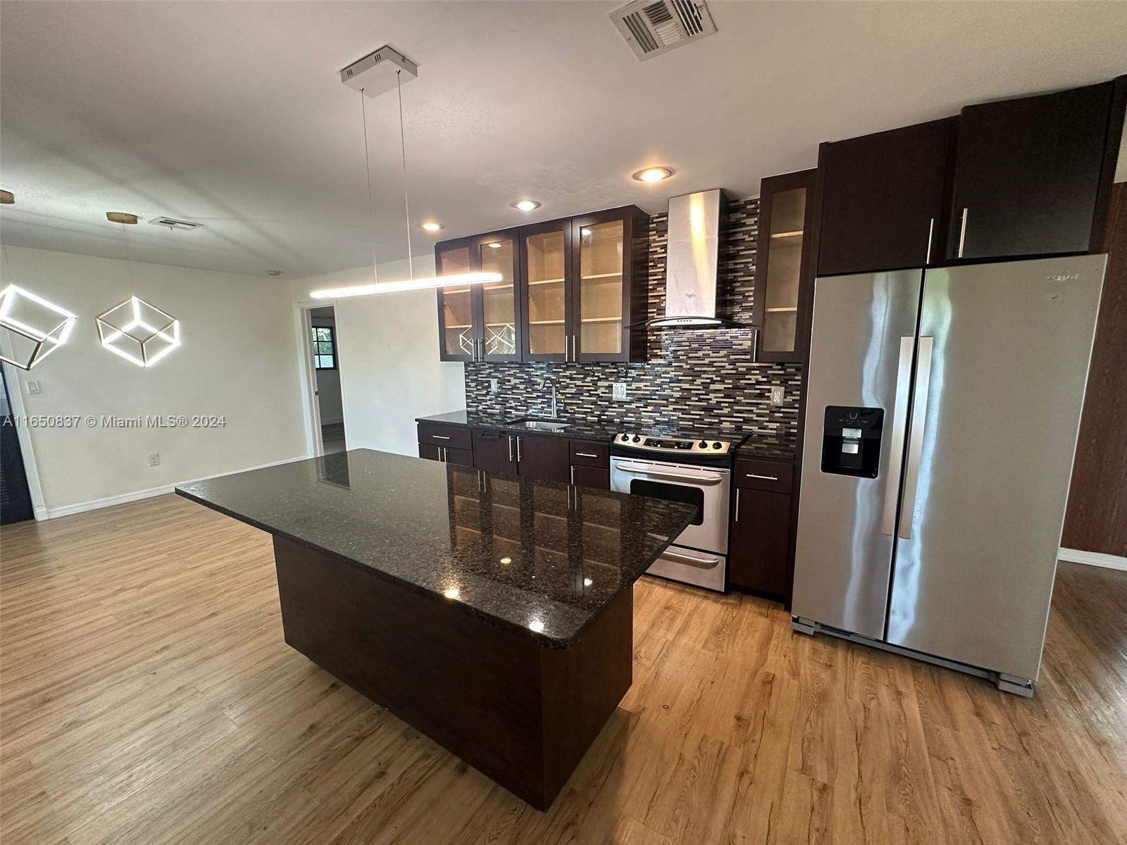 BELLCAMP MANOR - Residential Lease