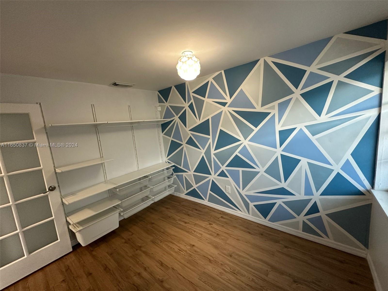 BELLCAMP MANOR - Residential Lease