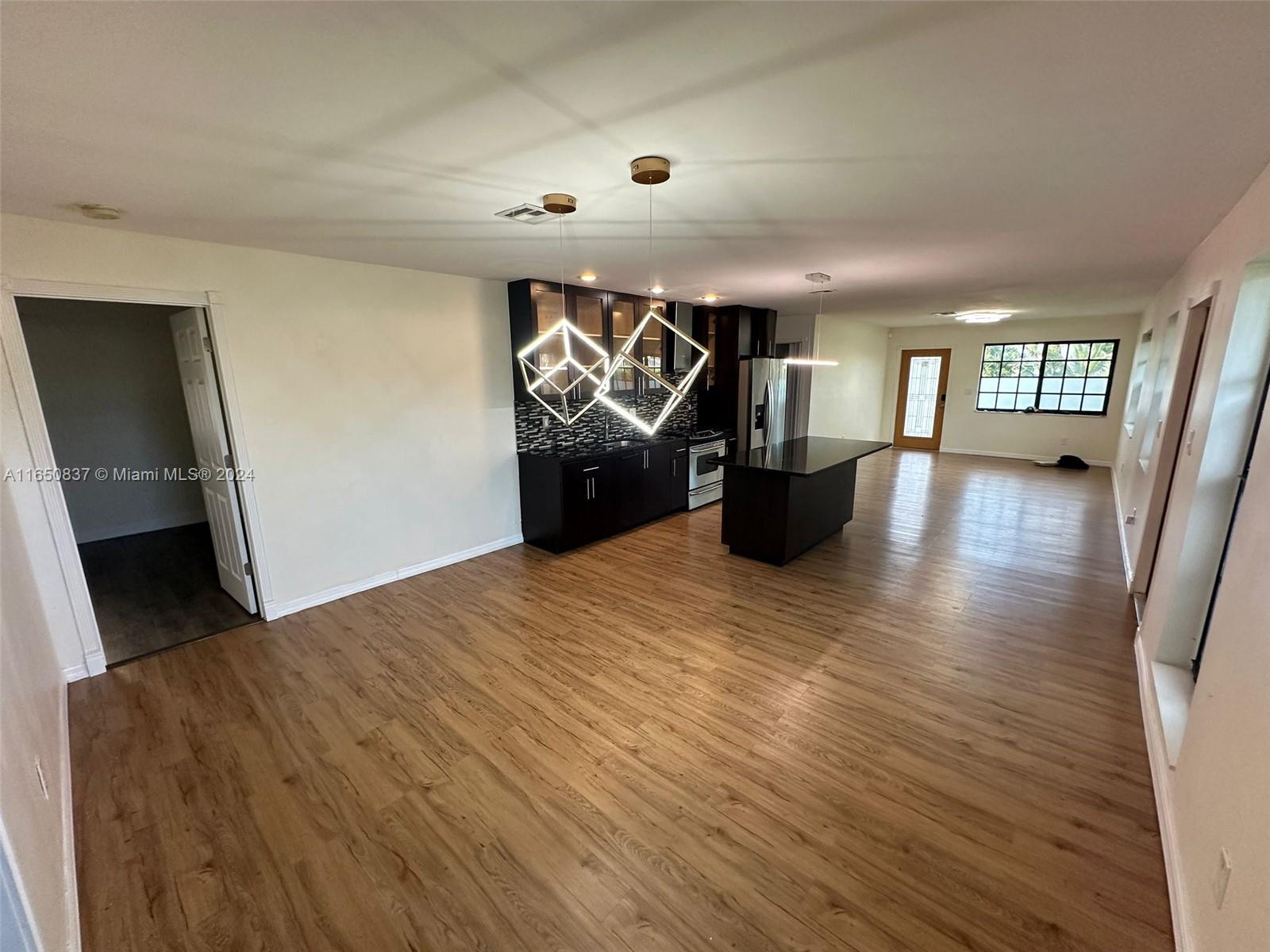 BELLCAMP MANOR - Residential Lease