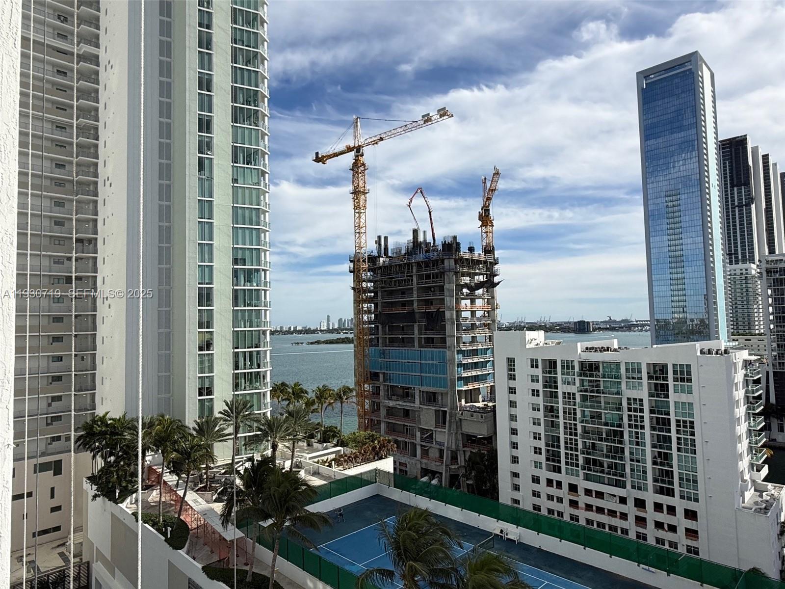 PLATINUM CONDO - Residential Lease