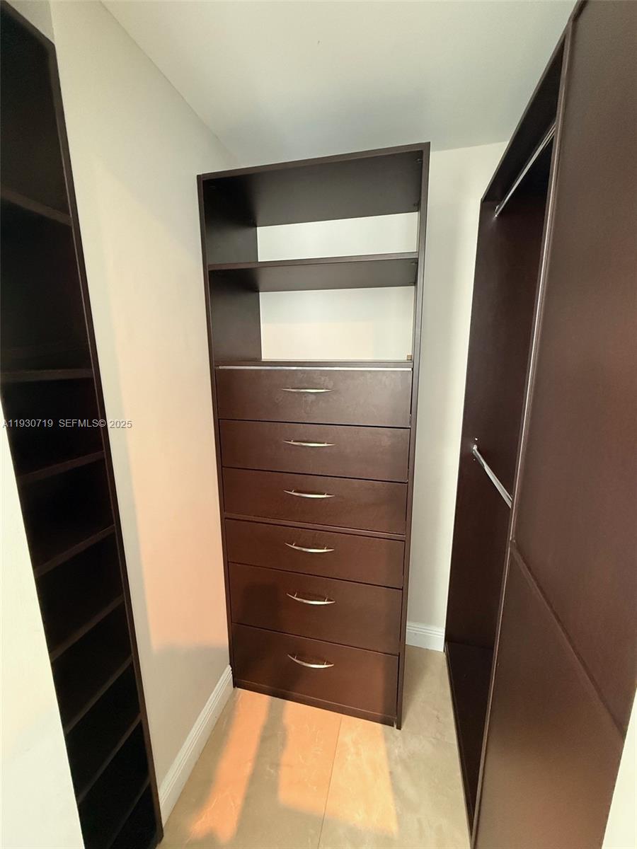 PLATINUM CONDO - Residential Lease