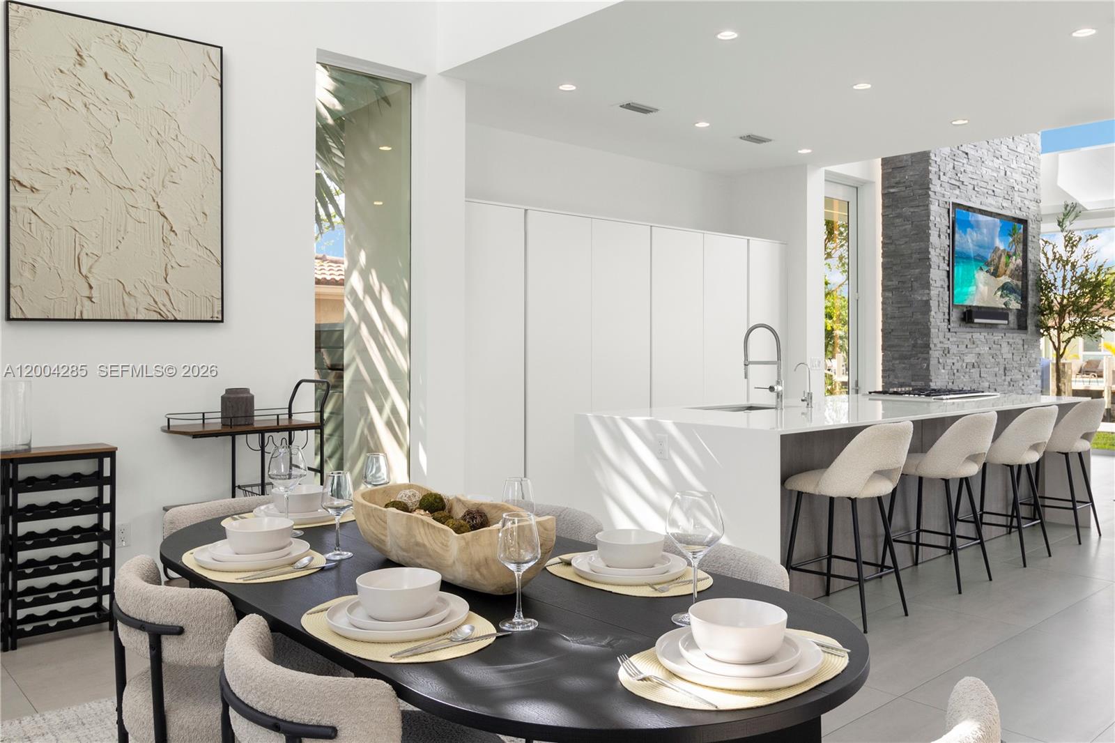 MIDDLE RIVER MANOR ADD - Residential Lease